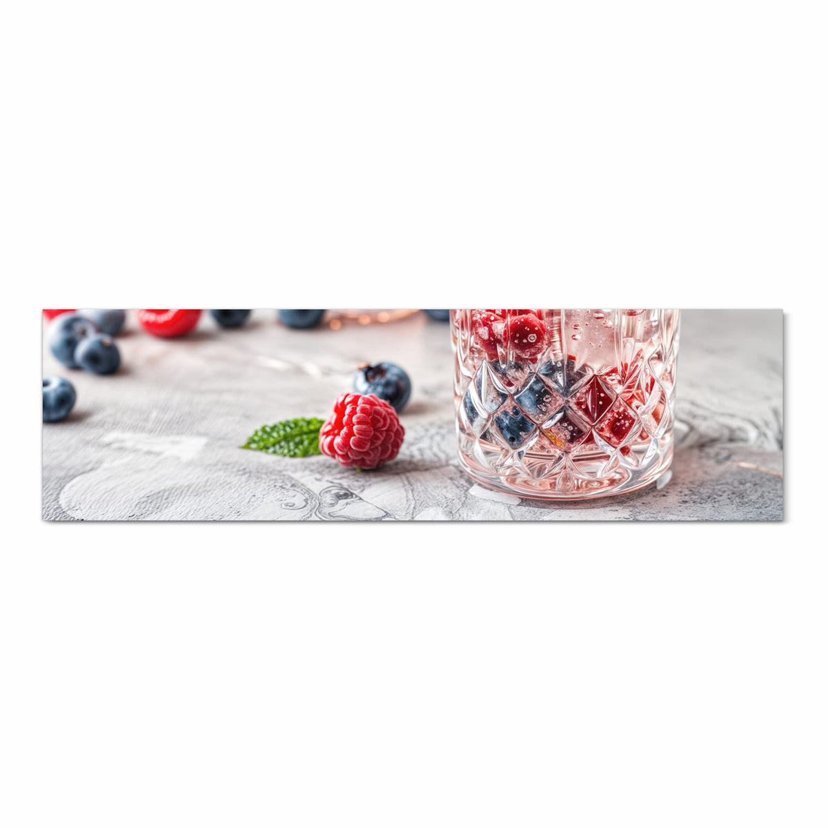 Feuchtigkeitsresistenter Läufer für Eingangsbereich mit Motiv Cocktail Beeren in Frontansicht