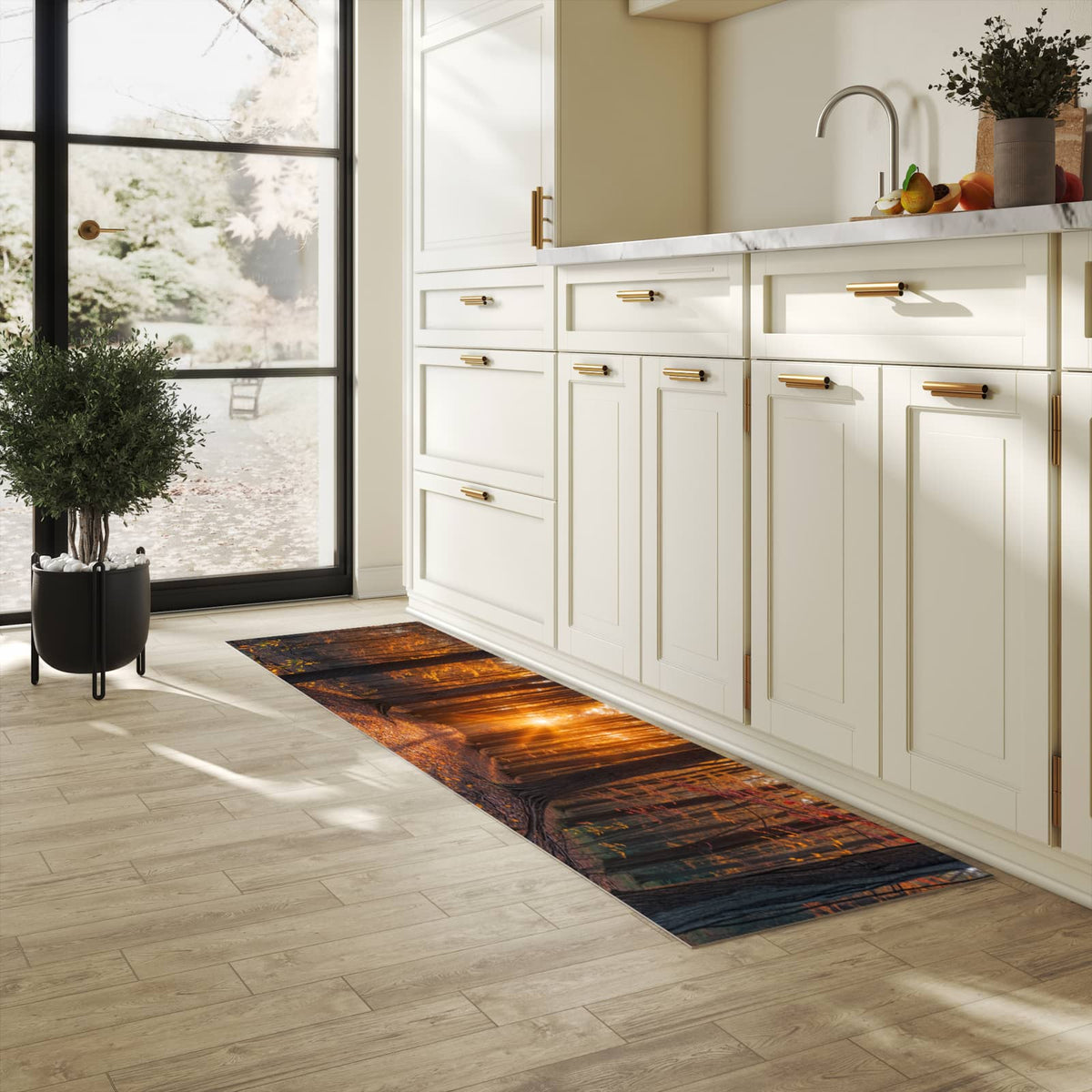 Bodenschonender Küchenteppich mit Motiv Sonnenuntergang Wald in heller Küche