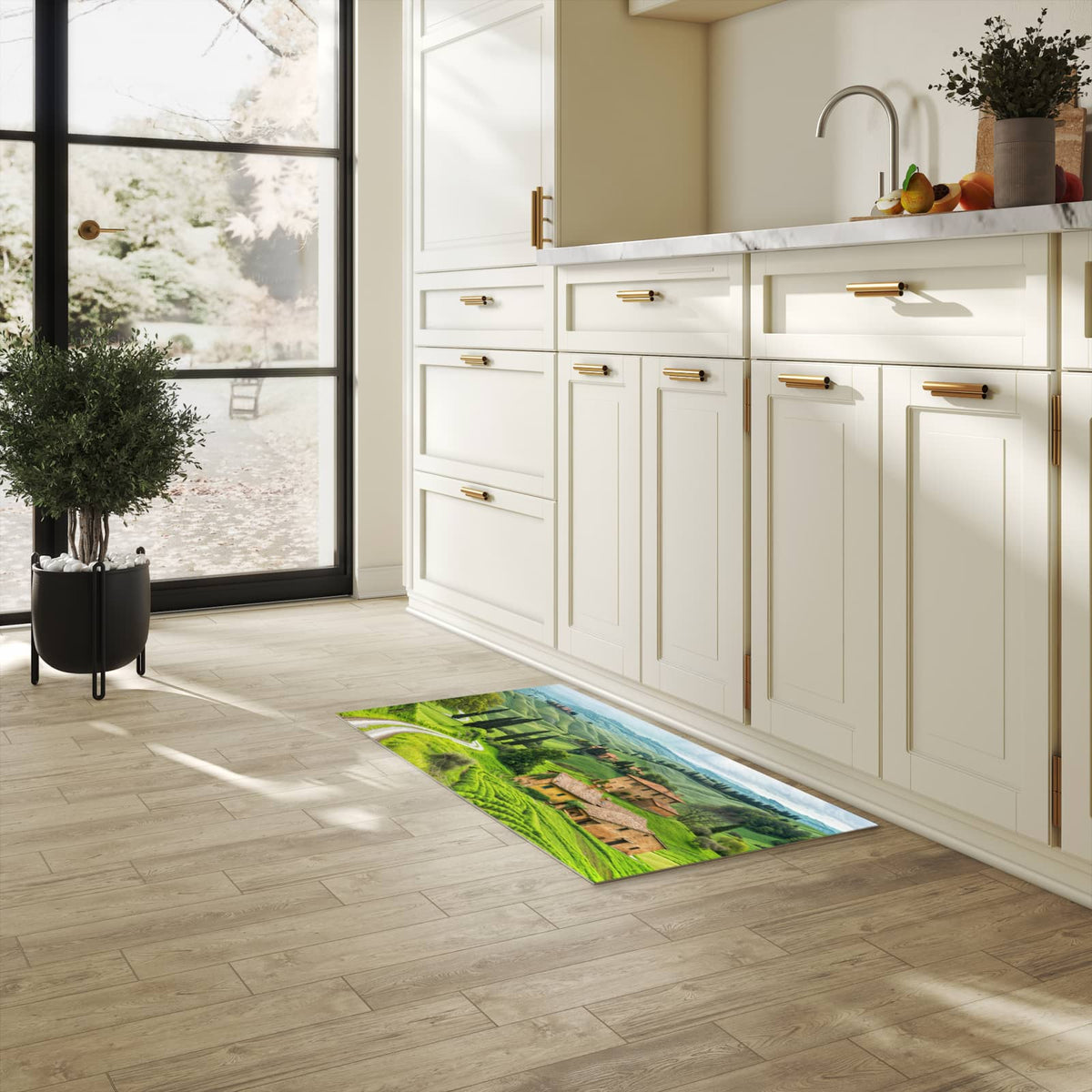 Geruchsneutraler Küchenläufer mit Motiv Landschaft Italien in heller Küche