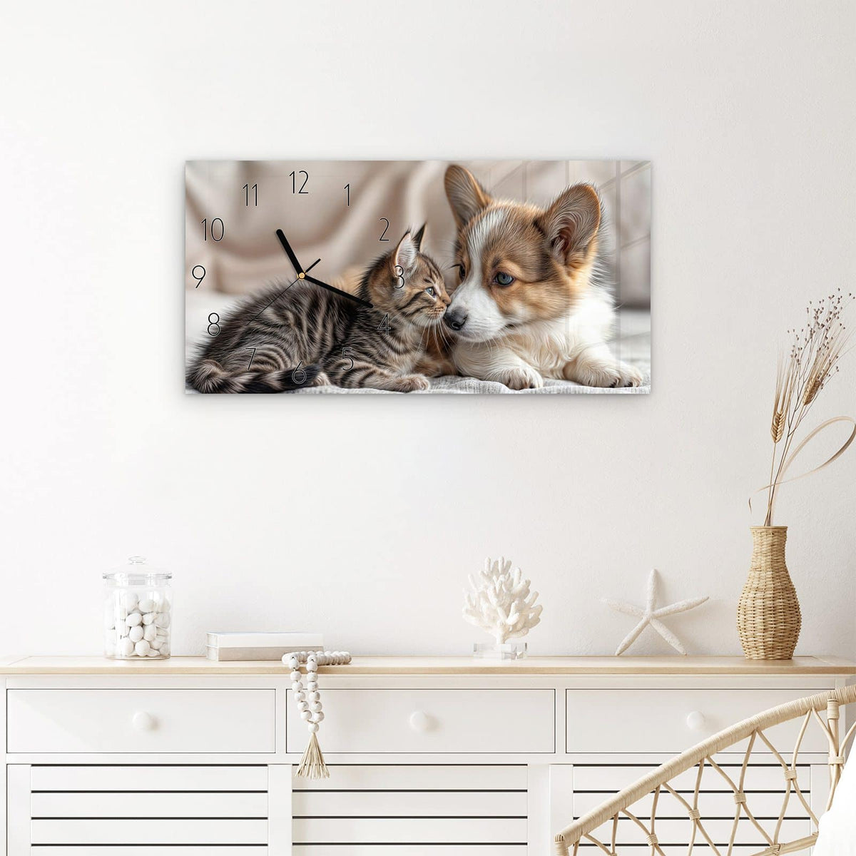 Wanduhr Welpe und Kätzchen aus Glas – Querformat 60 × 30 cm – Kätzchen und Welpe ganz nah