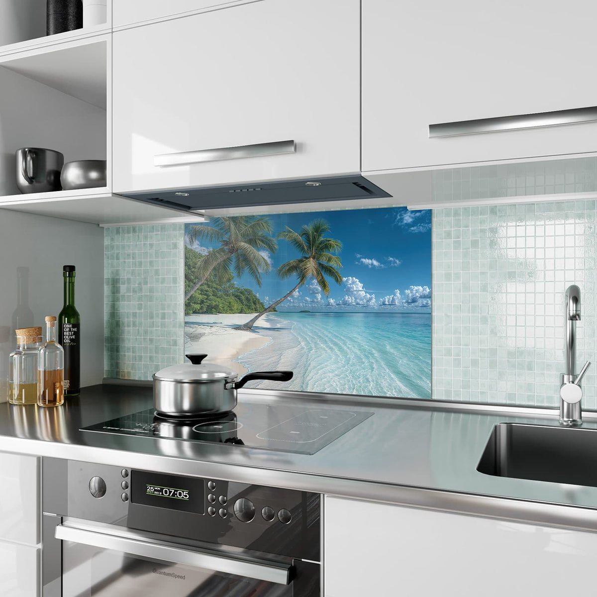 Küchenrückwand aus Glas Zwei Palmen am Meer im Hochformat als Spritzschutz hinter dem Kochfeld, über dem Fliesenspiegel montiert