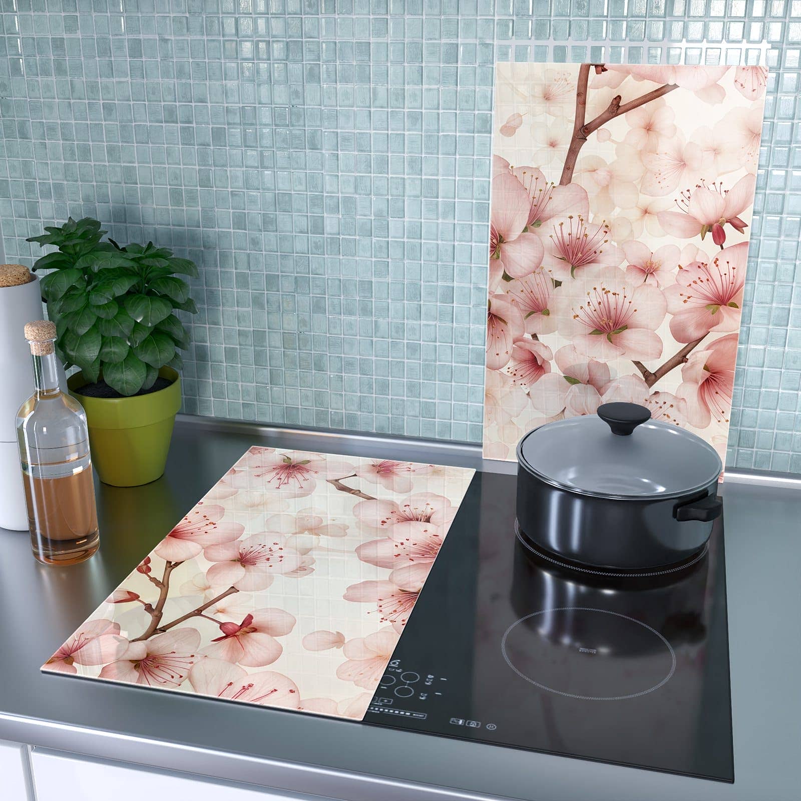 2-teilige Herdabdeckplatte mit Kirschblüten-Motiv als Spritzschutz hinter dem Kochfeld
