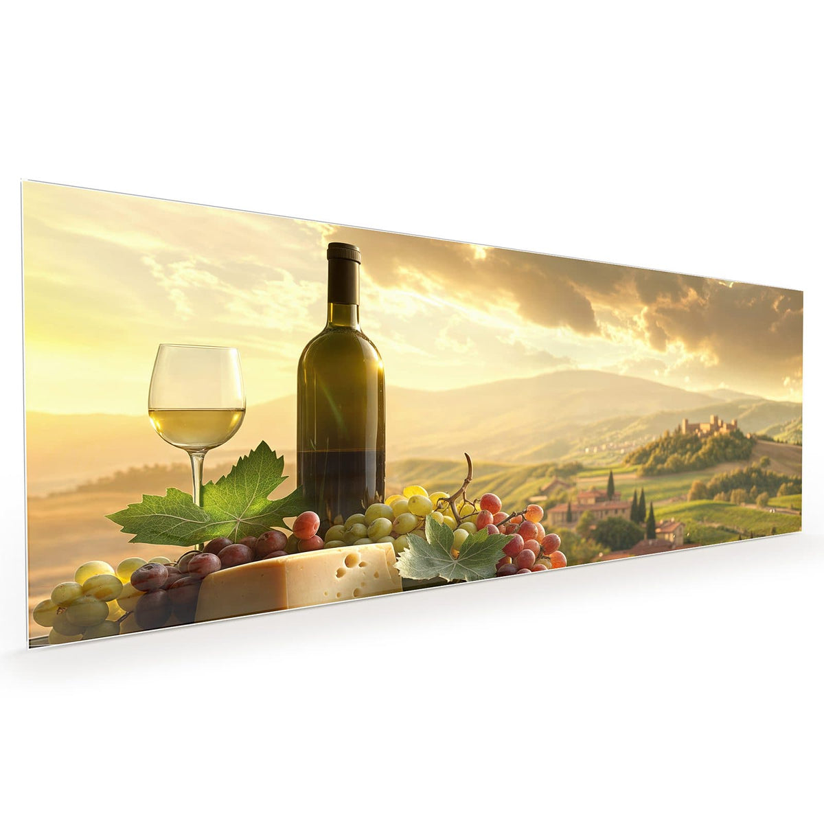 Küchenrückwand aus Glas im Hochformat: Weinflasche, Glas Weißwein, Käselaib und Trauben auf einem Holzfass vor Weinbergen #grösse_40 x 100 cm #grösse_50 x 125 cm #grösse_60 x 150 cm