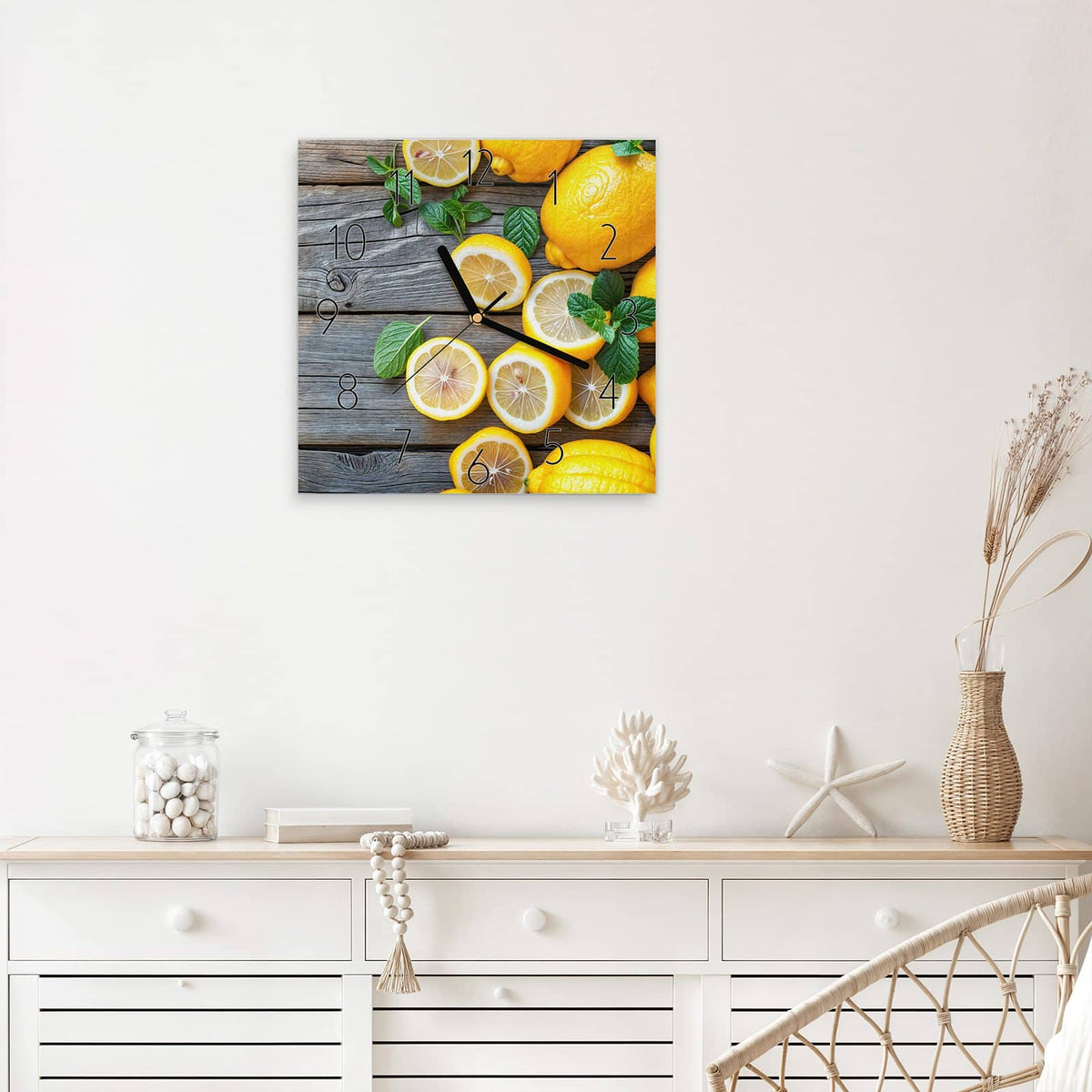 Wanduhr Zitronen und Minze aus Glas – Quadratisch 30 × 30 cm – Zitronen und Minze auf Holzbrettern