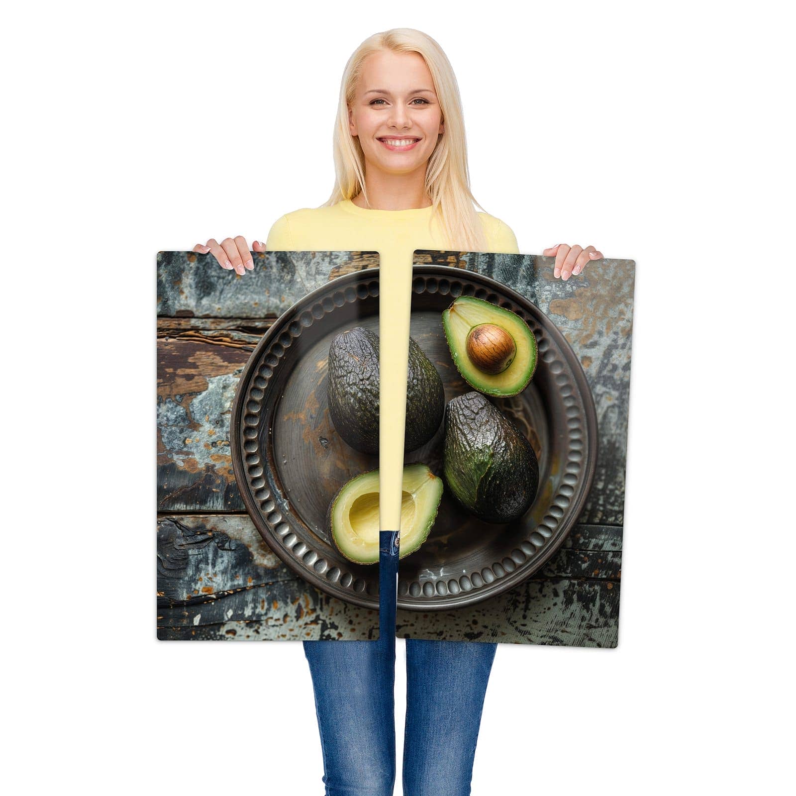 2-teilige Herdabdeckplatte mit Avocados Holzteller-Motiv wird zur Größendarstellung gehalten