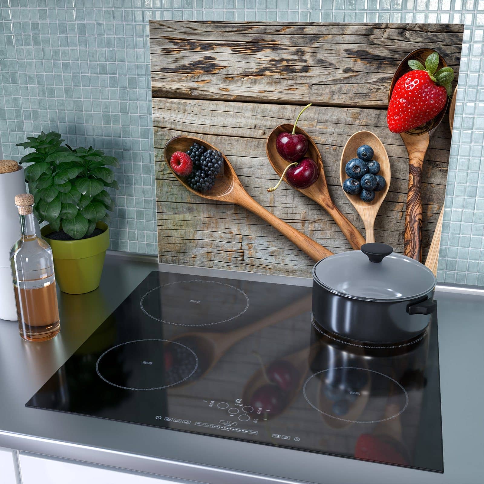 1-teilige Herdabdeckplatten mit Holzlöffel mit Beeren-Motiv als Spritzschutz hinter dem Kochfeld