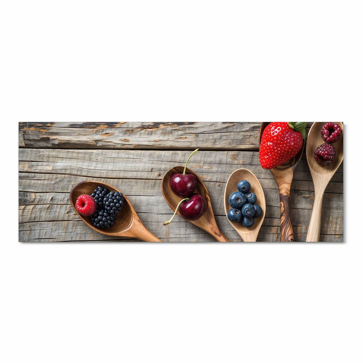 Hygienischer rutschfester Läufer mit Motiv Holzlöffel mit Beeren in Frontansicht für den Flur