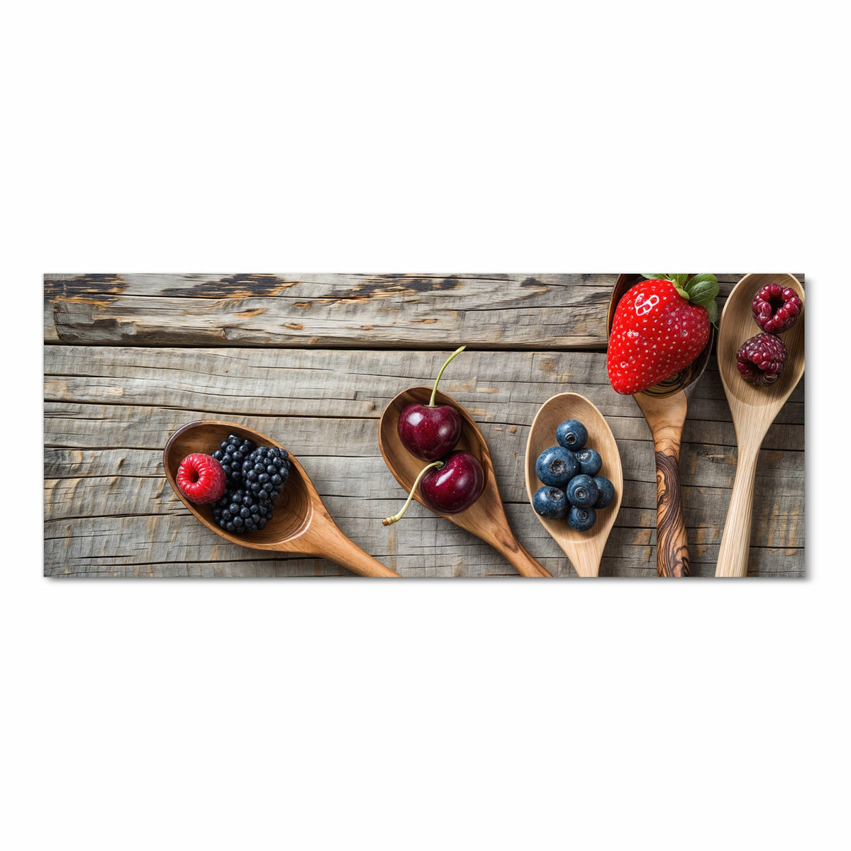 Schmutzabweisender Küchenvorleger mit Motiv Holzlöffel mit Beeren in Frontansicht