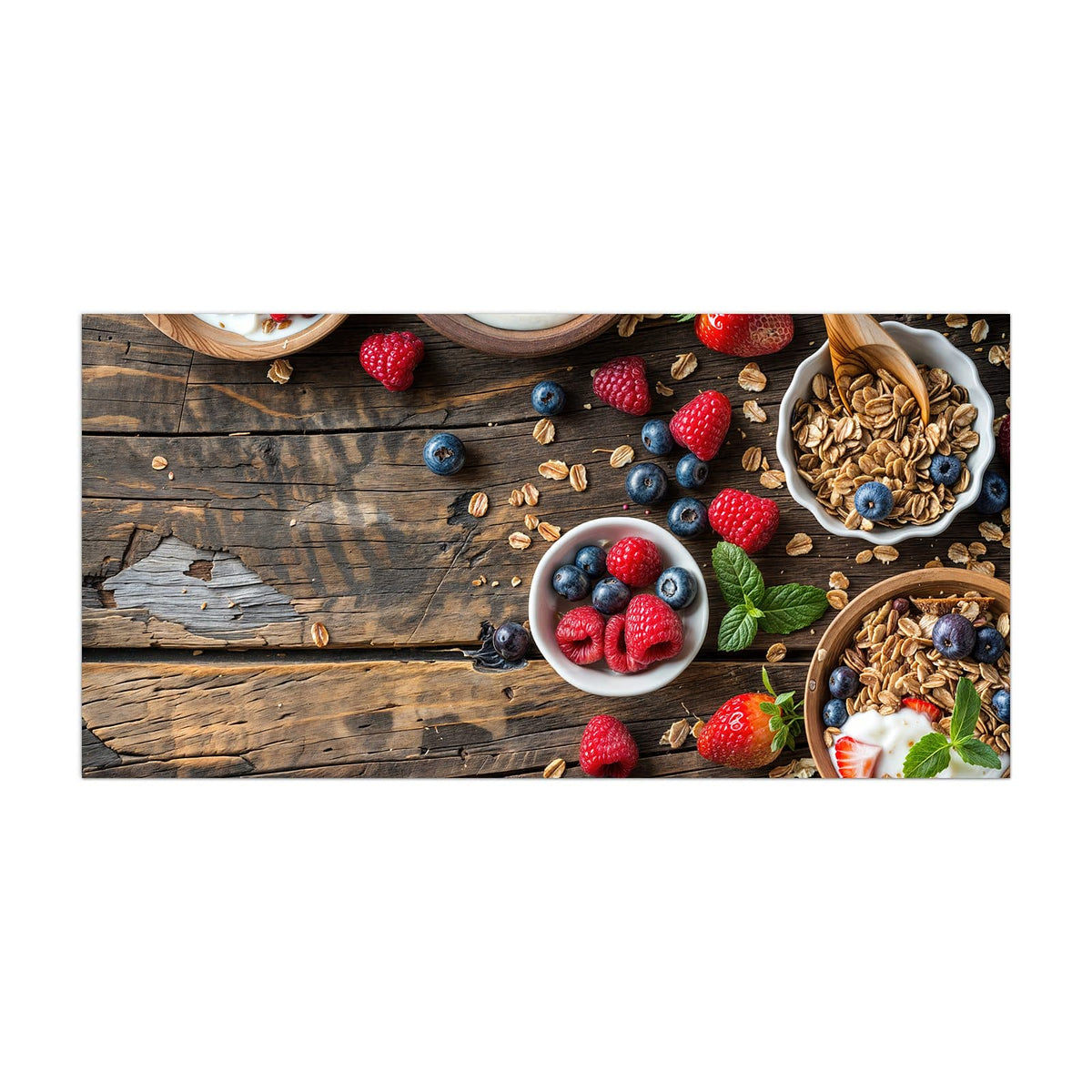 Küchenrückwand aus Glas Müsli und Joghurt im Hochformat, Motiv bildfüllend von vorn