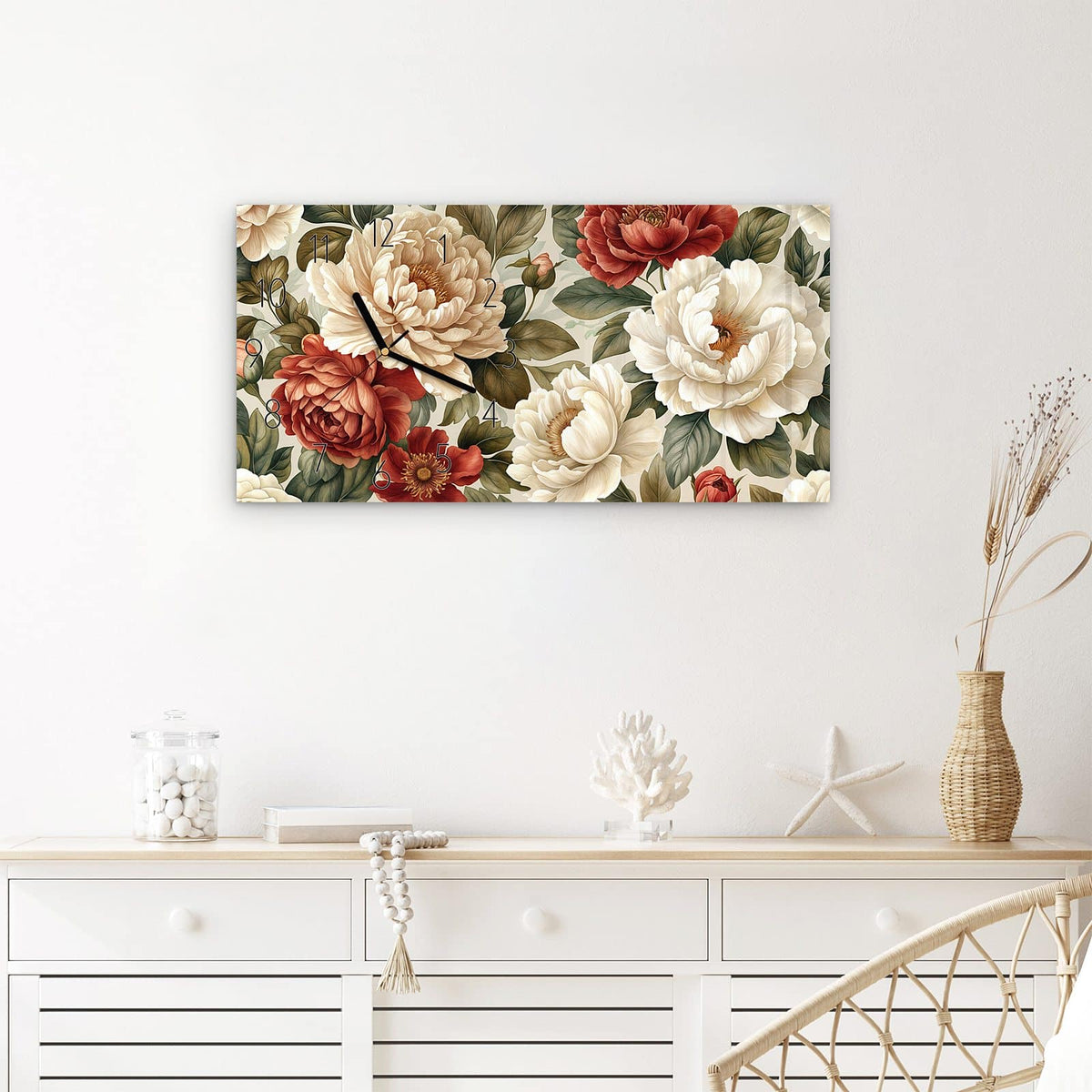 Wanduhr Florales Blütenmuster aus Glas – Querformat 60 × 30 cm – Cremeweiße und rote Blüten im Grün