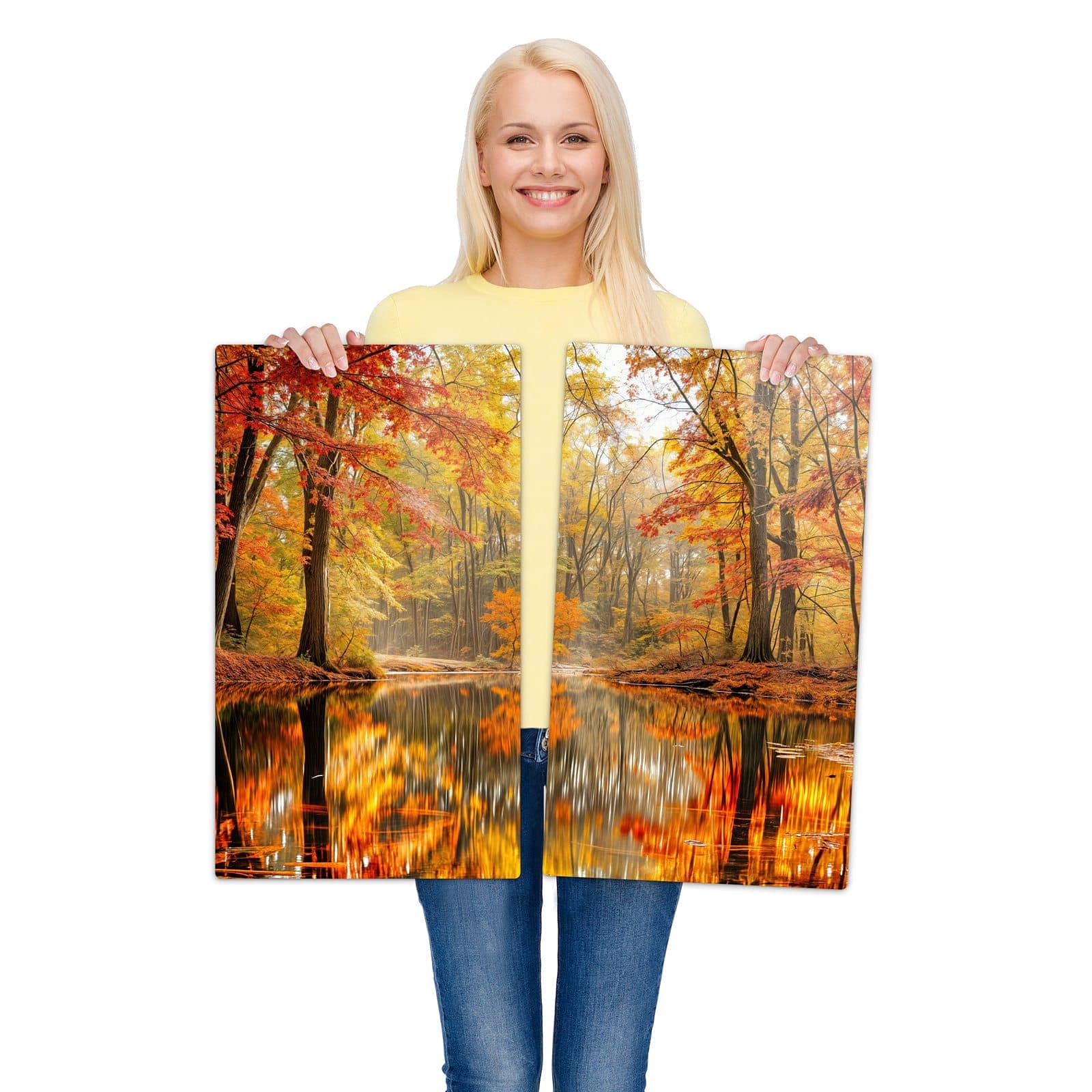 2-teilige Ceranfeldabdeckungen mit Herbstwald am See-Motiv werden zur Größendarstellung gehalten