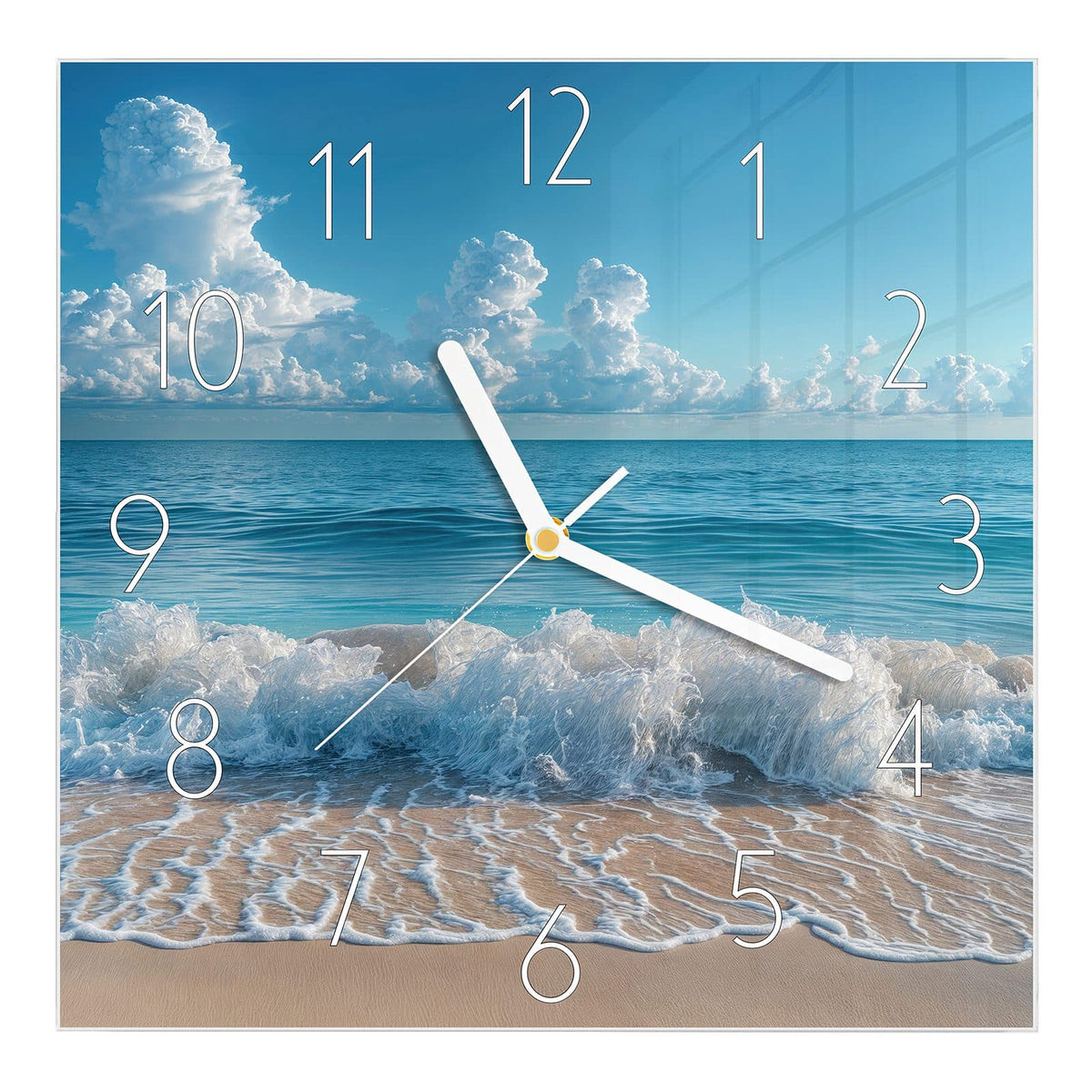Wanduhr aus Glas, Ziffernblatt Elegant mit Motiv Brandung unter Wolken: Brandung läuft auf hellen Sand, dahinter türkises Meer und dicke Quellwolken #ziffernblatt_Elegant