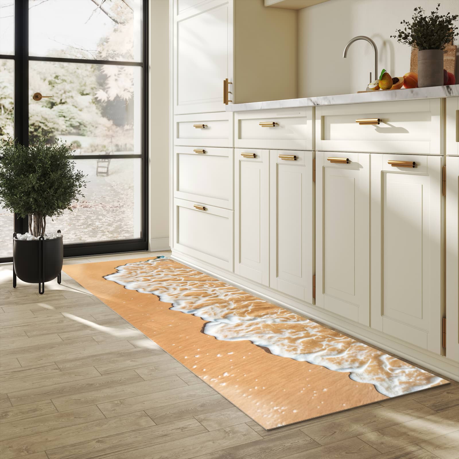 Abriebfester Küchenläufer mit Motiv Ozeanwellenstrand in heller Küche