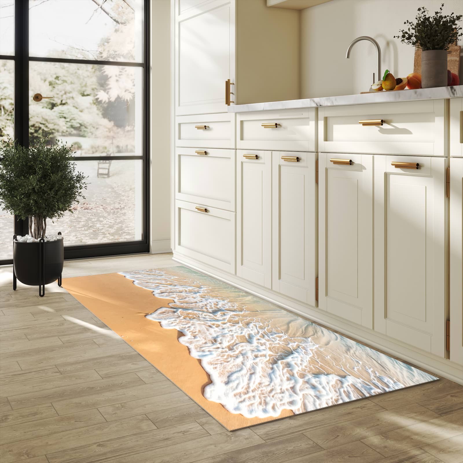 Schmutzabweisender waschbarer Küchenläufer mit Motiv Wellen am Strand in heller Küche
