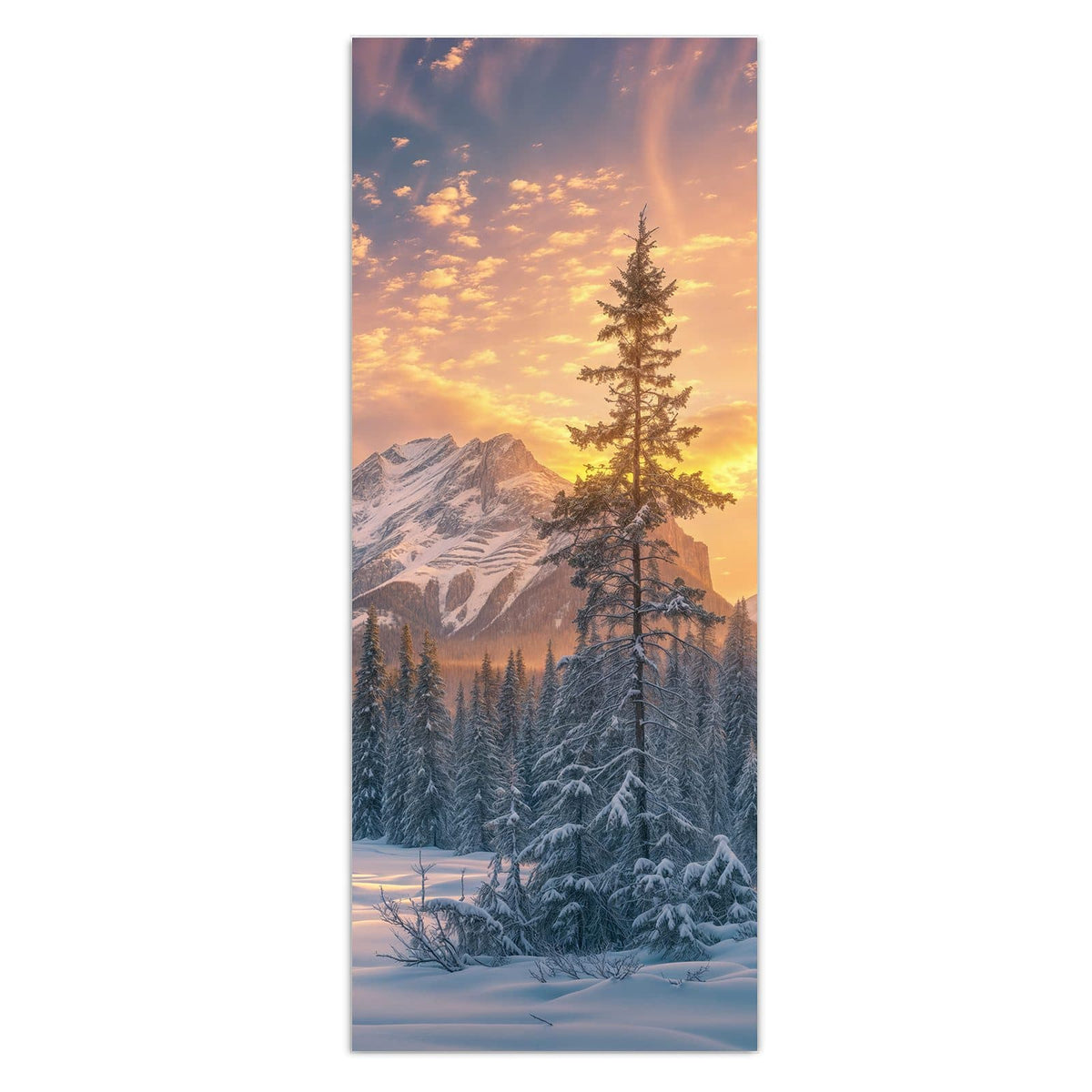 Wandbild - Winterwald vor Bergen - Hochformat – Verschneite Gipfel im goldenen Abendlicht