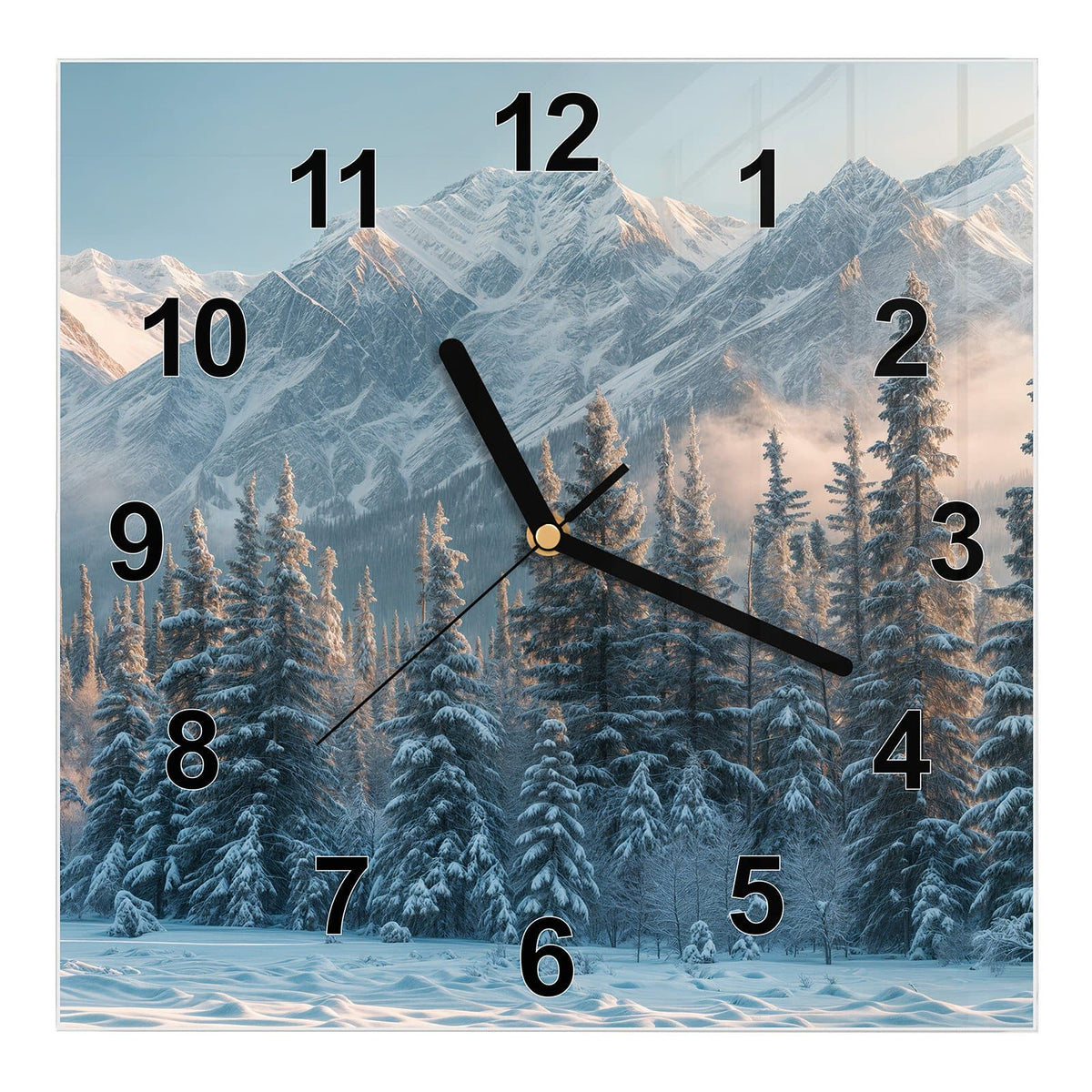 Wanduhr aus Glas, Ziffernblatt Modern mit Motiv Schneebedeckte Berge: Verschneite Tannen vor einer sonnenbeschienenen Gebirgskette #ziffernblatt_Modern