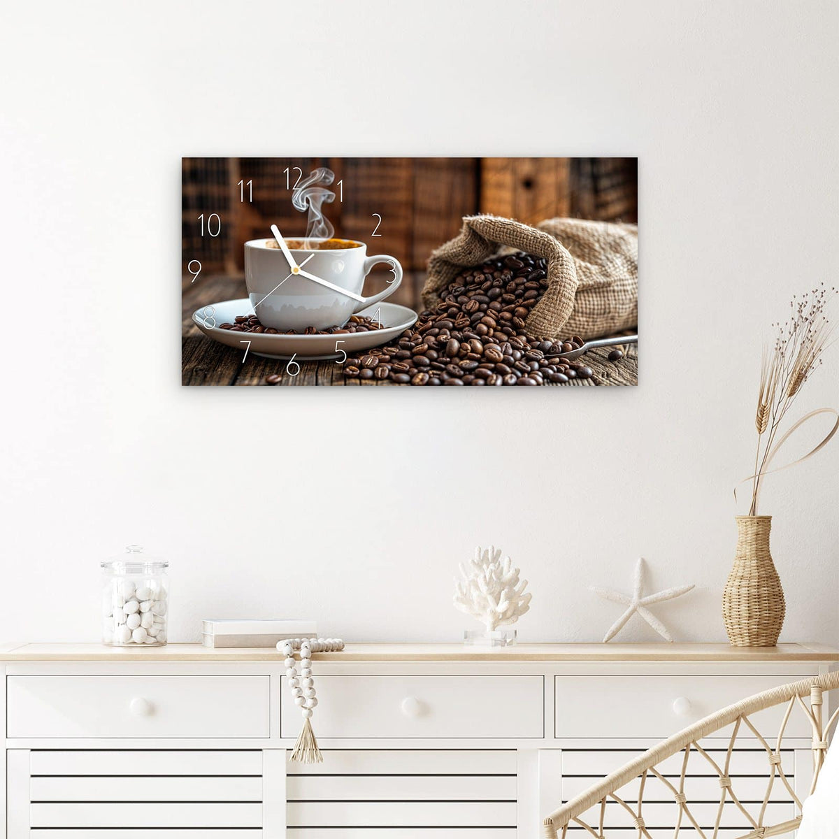 Wanduhr Kaffeegenuss aus Glas – Querformat 60 × 30 cm – Dampfende Tasse mit Kaffeebohnen