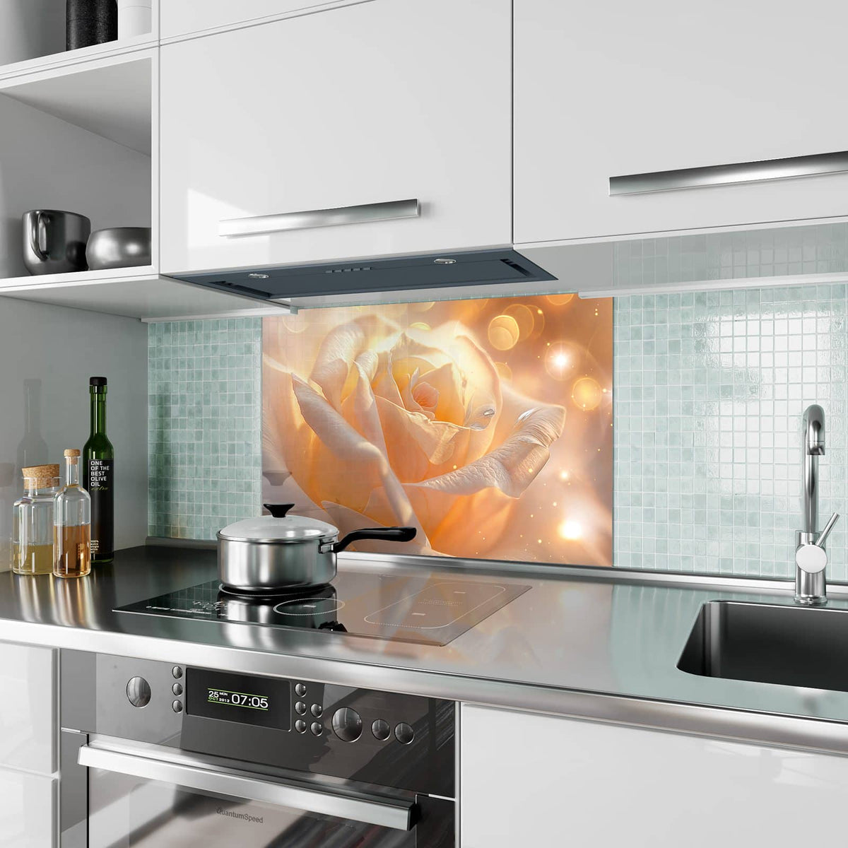 Küchenrückwand aus Glas Apricotfarbene Rose im Hochformat als Spritzschutz hinter dem Kochfeld, über dem Fliesenspiegel montiert