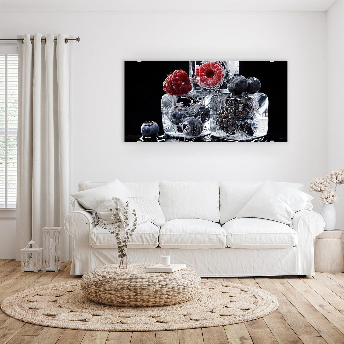 Wandbild - Beeren auf Schwarz - Querformat – Beeren in Eiswürfeln auf Schwarz