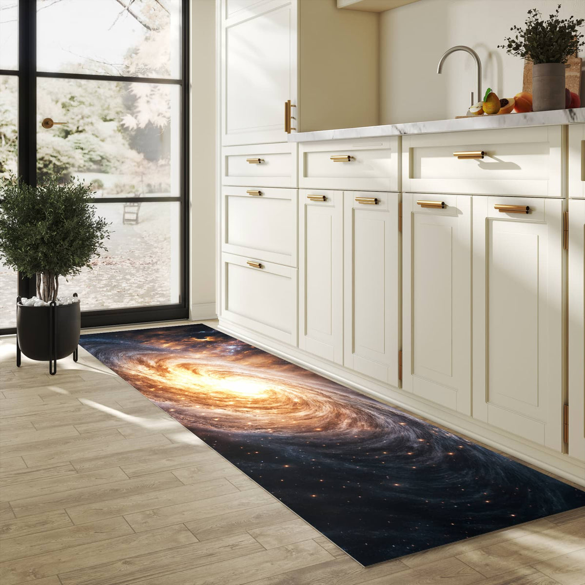 Küchenteppich mit Motiv Galaxie Nachthimmel in heller Küche für sicheres Aufbewahren