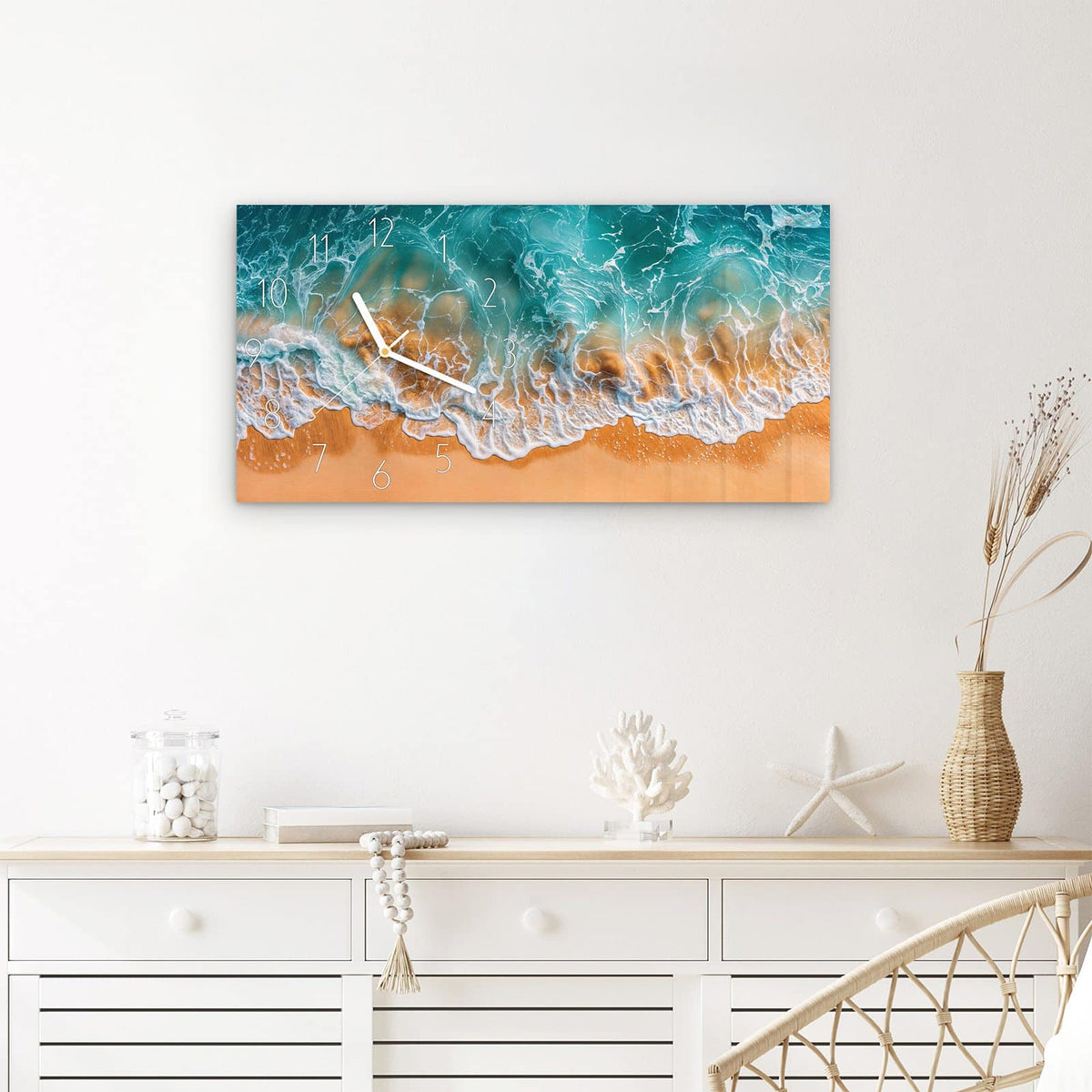 Wanduhr Sanfte Meereswellen aus Glas – Querformat 60 × 30 cm – Türkises Meer trifft goldenen Sand