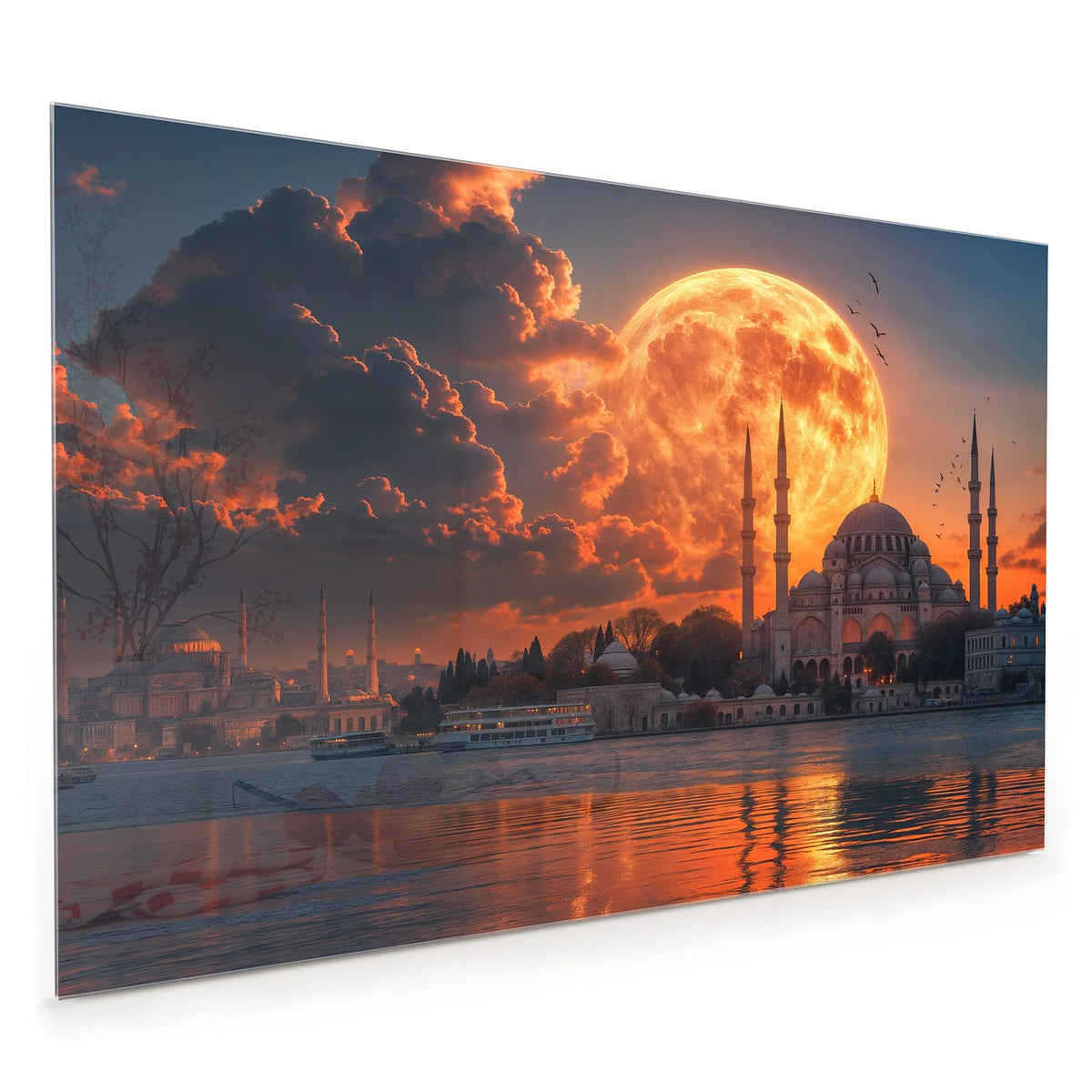 Küchenrückwand aus Glas im Hochformat: Riesiger orangeroter Mond hinter Moschee mit Kuppel und vier Minaretten, Spiegelung im Wasser