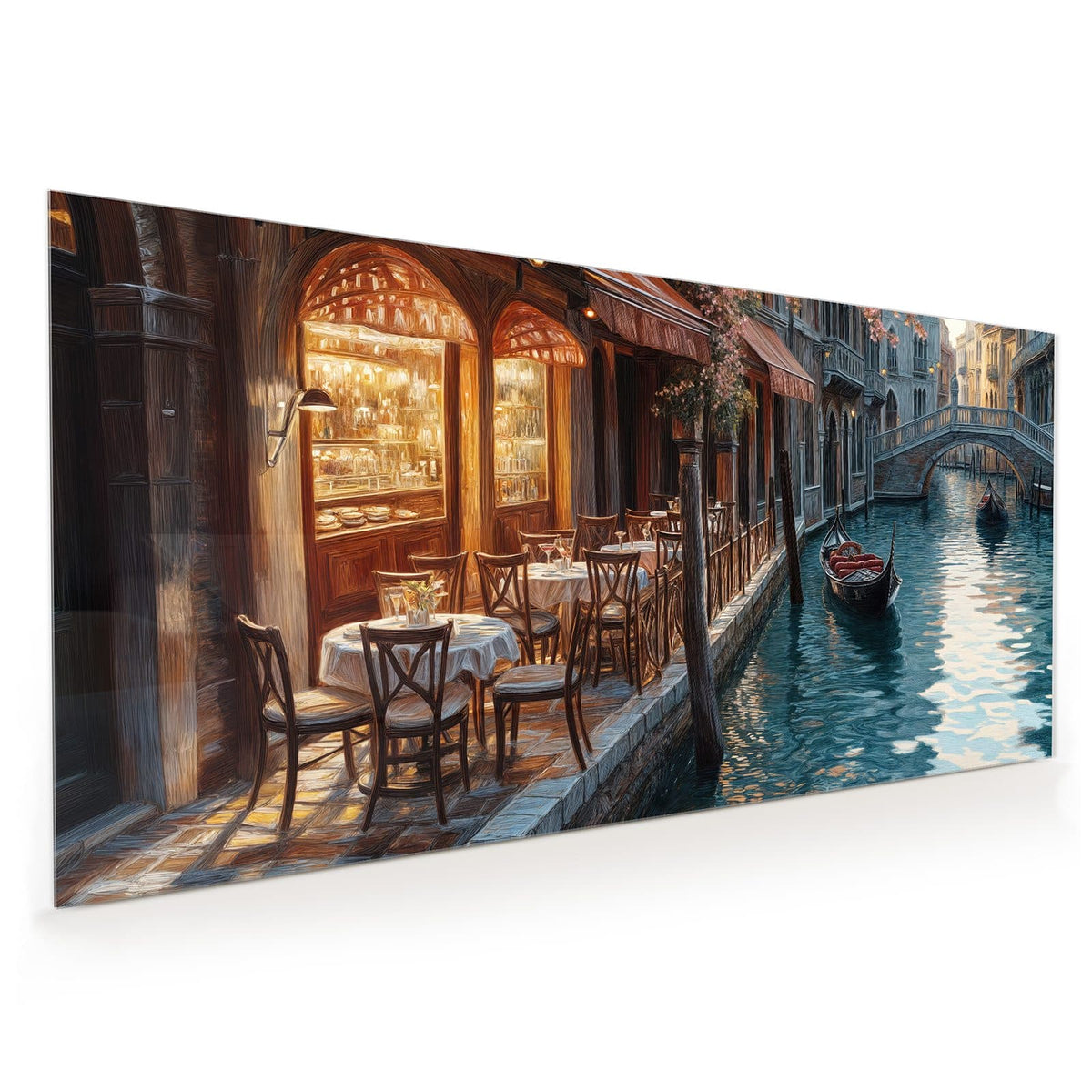 Küchenrückwand aus Glas im Hochformat mit Motiv Kanalcafé in Venedig: Venezianisches Café am Kanal: gedeckte Tische