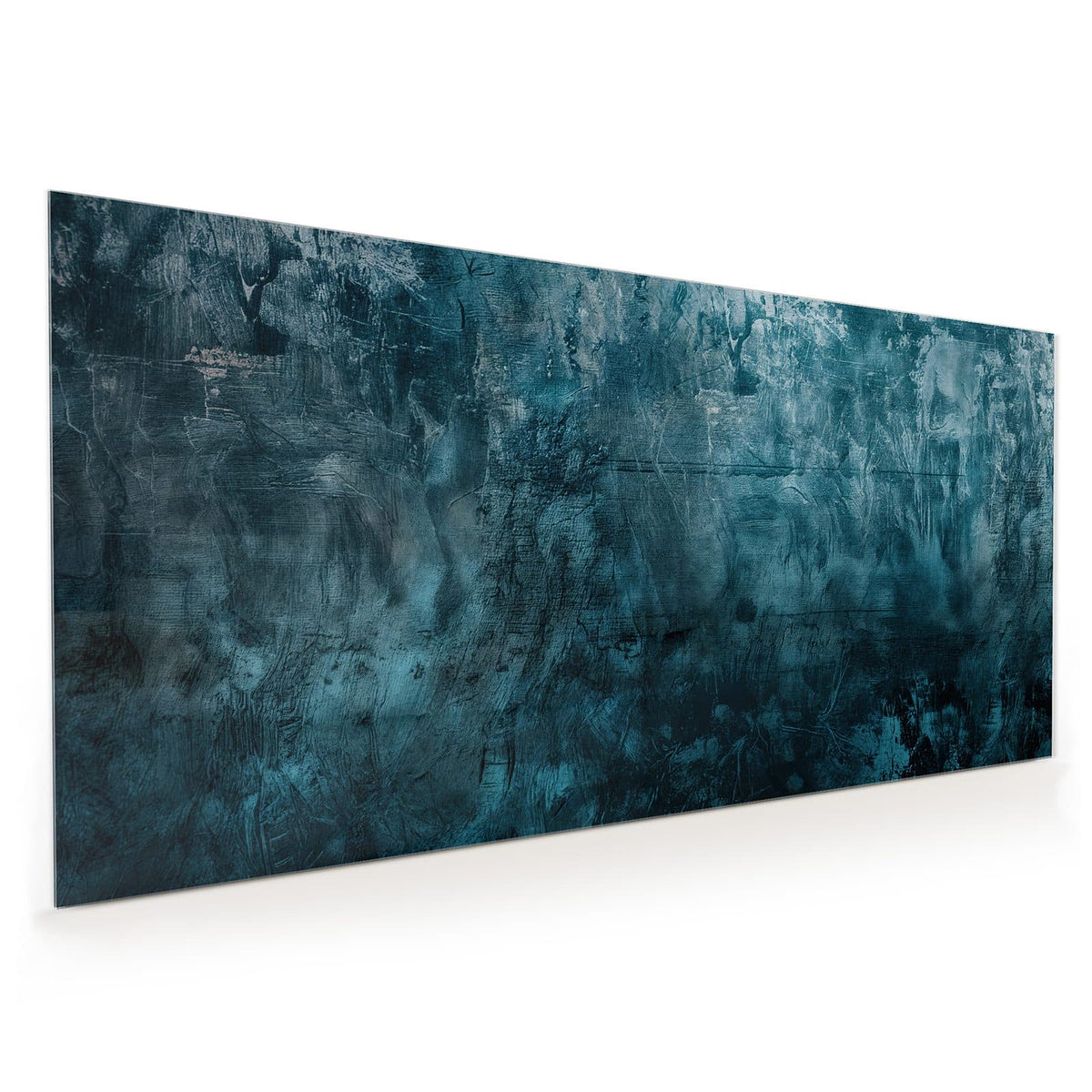 Küchenrückwand aus Glas im Hochformat: Dunkle Wandfläche in Petrol und Blaugrün mit hellen Schlieren