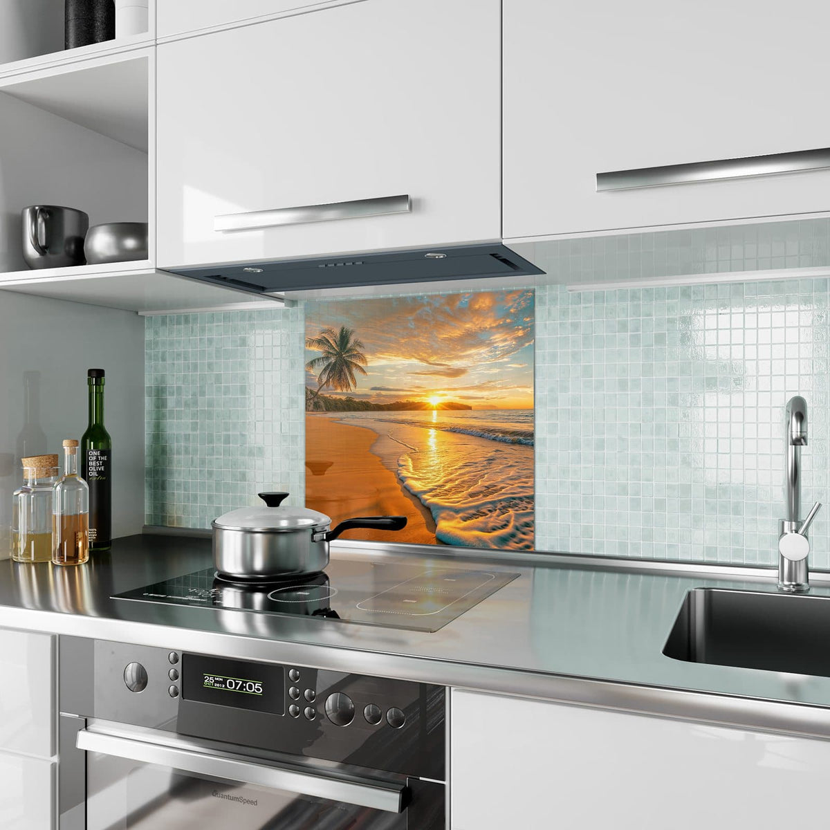 Küchenrückwand Palme am Abendstrand aus Glas – Palme im orangen Abendlicht