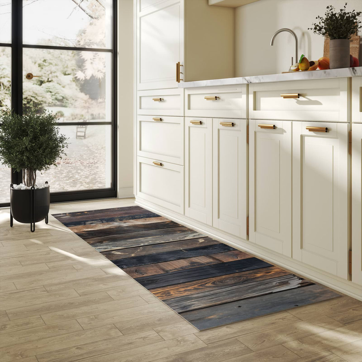 Langlebiger Küchenteppich mit Motiv Rustikale Holzplanken in heller Küche