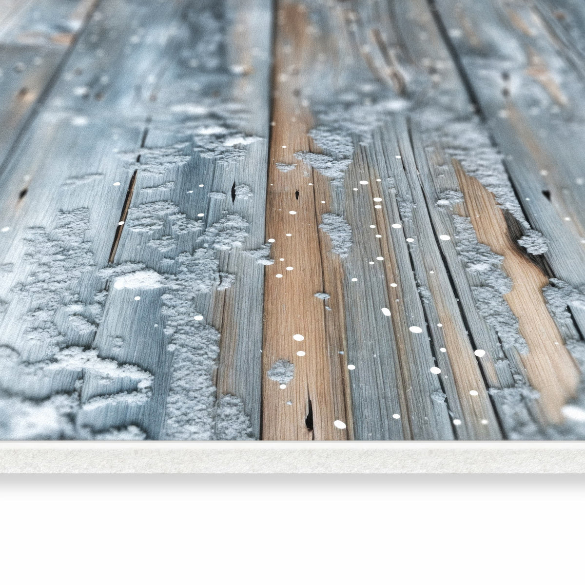 Hygienischer rutschfester Küchenteppich mit Motiv Winter Holzpaneele in seitlicher Ansicht
