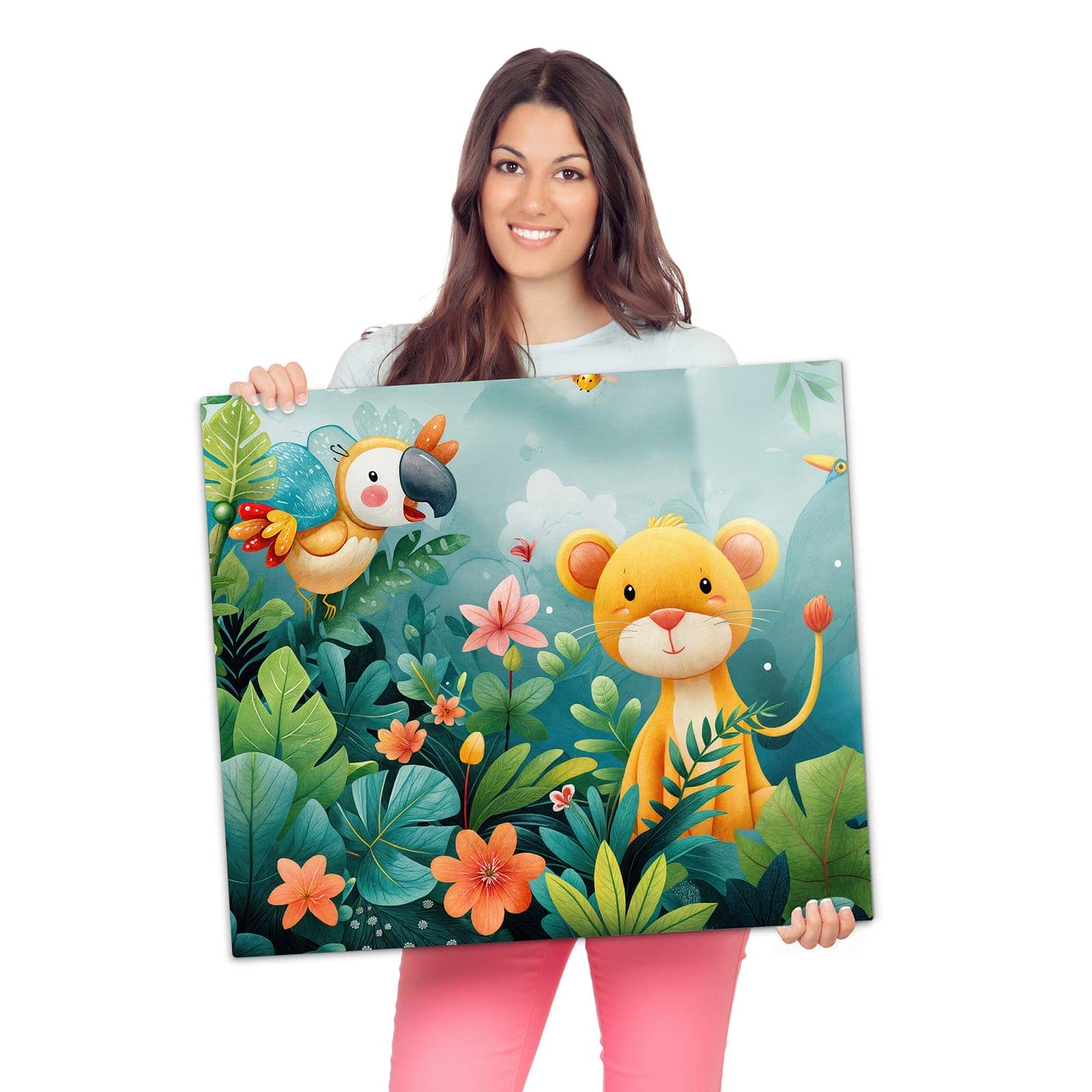 Herdabdeckung aus Holz mit Dschungeltiere-Motiv wird zur Größendarstellung gehalten