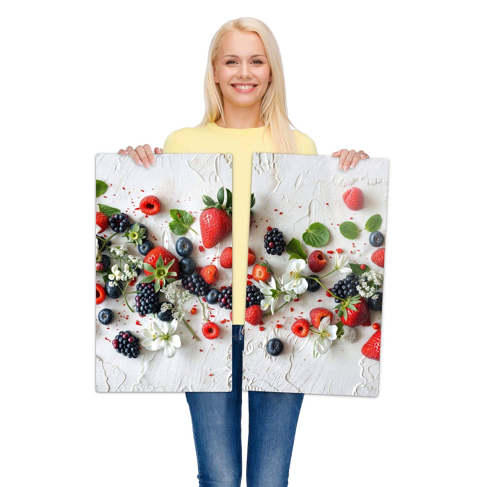 2-teilige Abdeckplatte für Ceranfeld mit Bunte Beerenmischung-Motiv wird zur Größendarstellung gehalten