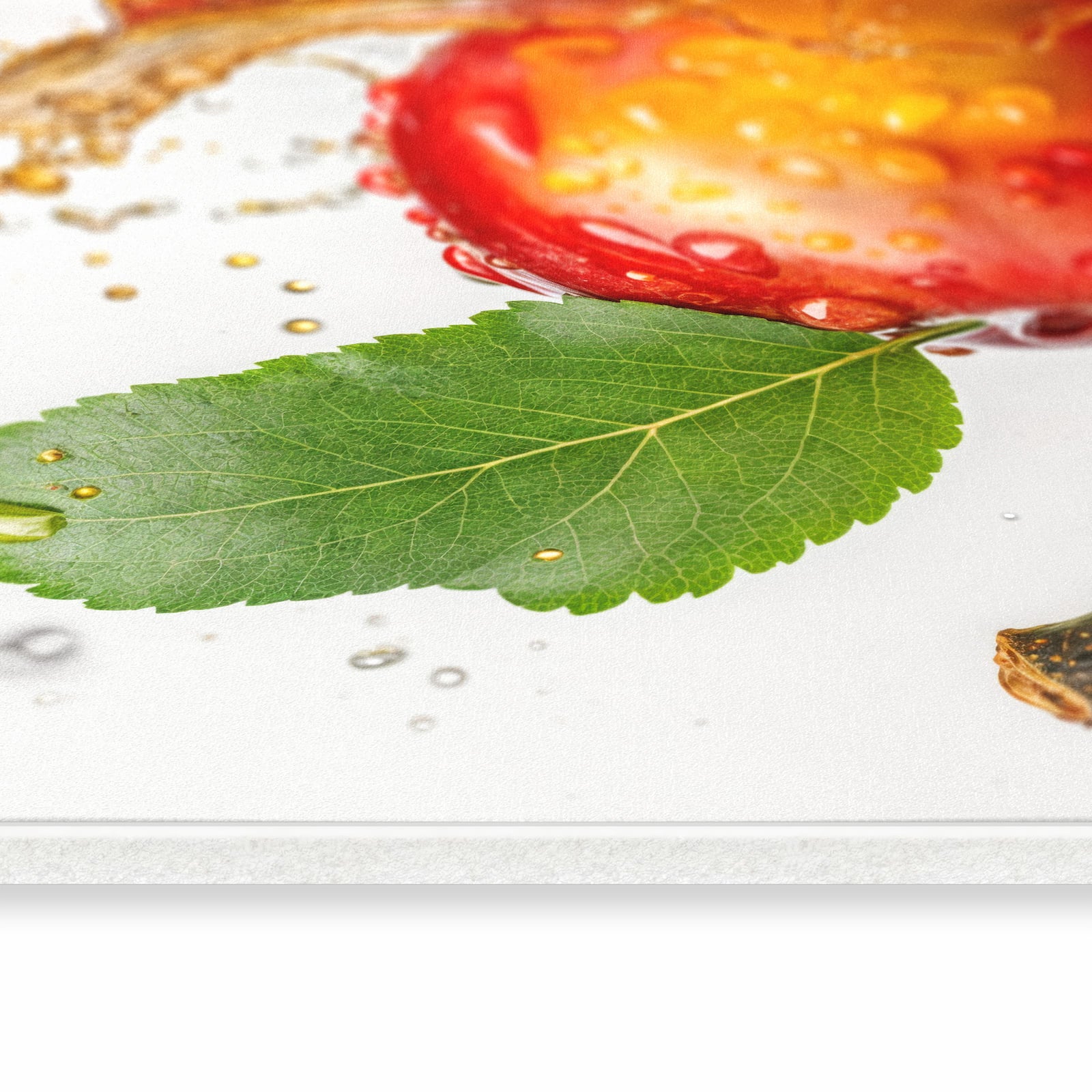 Bodenschonender waschbarer Küchenteppich mit Motiv Apfel von Spritzender in seitlicher Ansicht