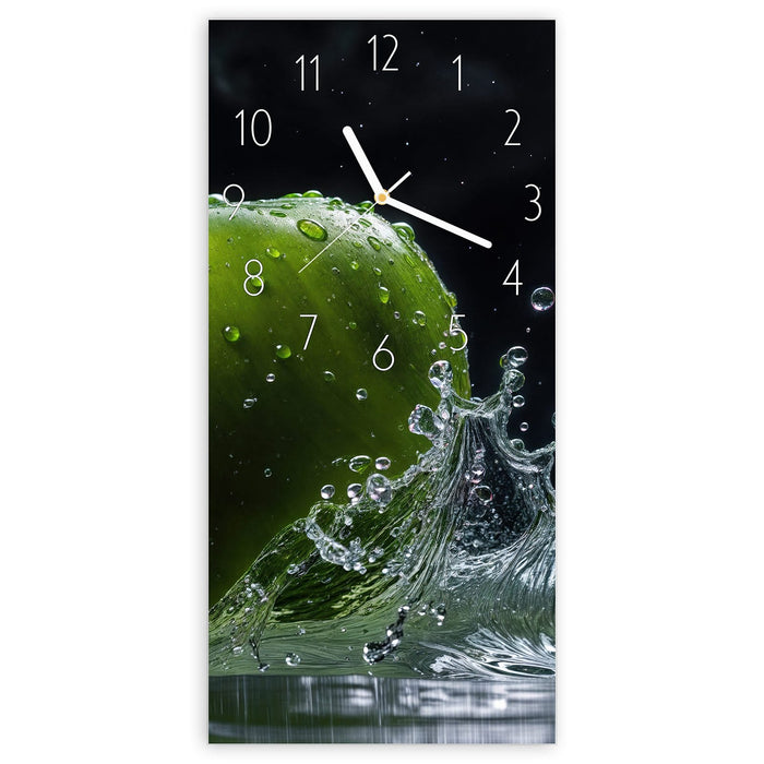Wanduhr Apfel im Wasser aus Glas – Hochformat 30 × 60 cm mit Ziffernblatt Elegant