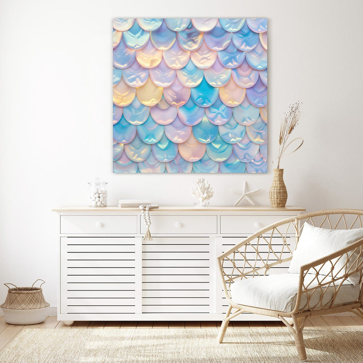 Glasbild Schuppen in Pastell an der Wand – Perlmuttartige Halbkreis-Schuppen in Hellblau, Rosa und Gelb