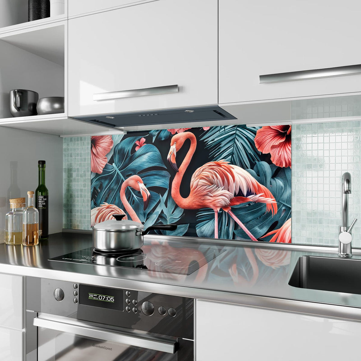 Küchenrückwand aus Glas Flamingo und Hibiskus im Hochformat als Spritzschutz hinter dem Kochfeld, über dem Fliesenspiegel montiert