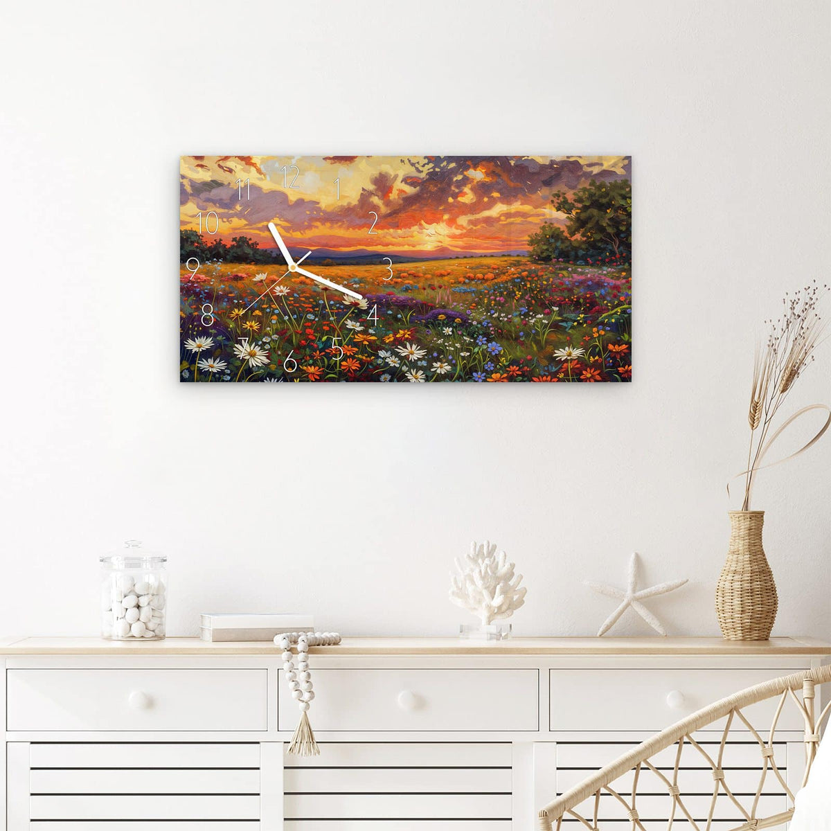 Wanduhr Blumenwiese Sonnenuntergang aus Glas – Querformat 60 × 30 cm – Blumenwiese unter Abendhimmel