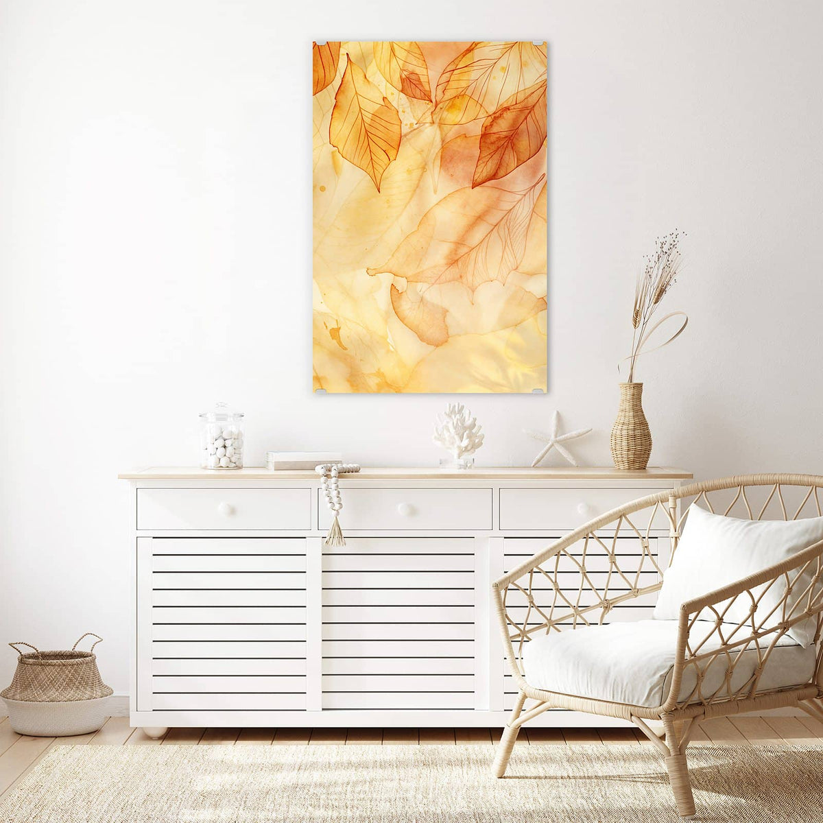 Glasbild Durchscheinendes Laub an der Wand – Aquarellartige, durchscheinende Blätter in Gold, Orange und Bernstein, übereinandergelegt