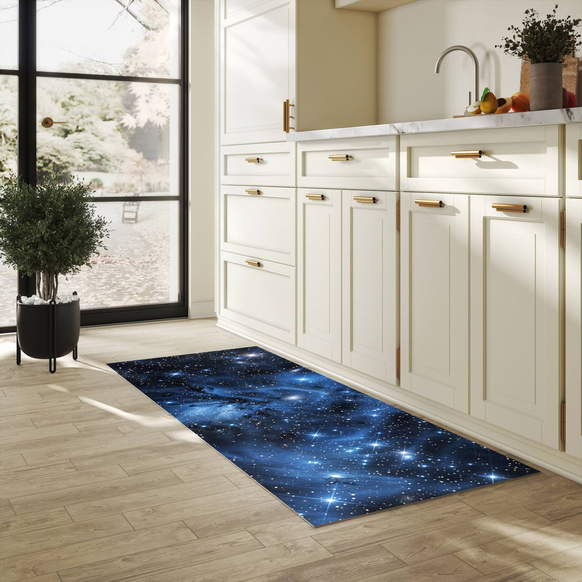 Formstabiler großer Küchenteppich mit Motiv Sanfte Sternenhinmel in heller Küche