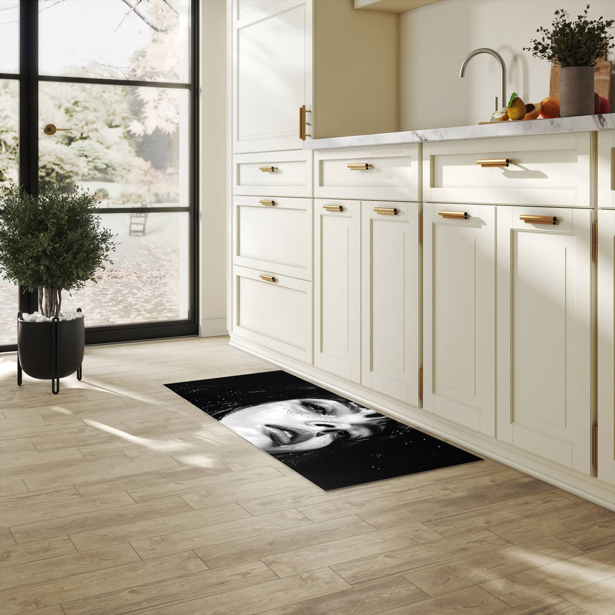 Bodenschonender Küchenteppich mit Motiv Mystischer Blick in heller Küche
