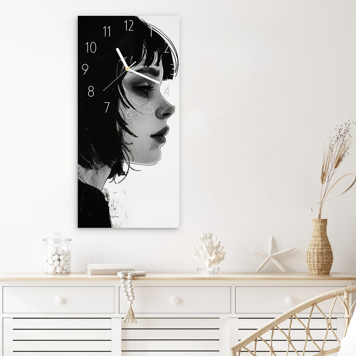 Wanduhr Silhouetten Porträt aus Glas – Frauenprofil mit geschlossenen Augen