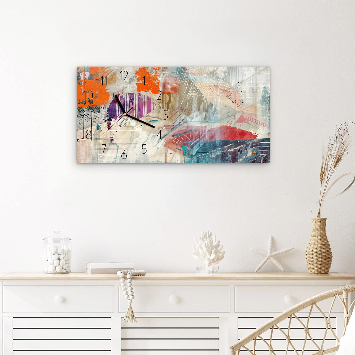 Wanduhr Moderne Abstraktion aus Glas – Querformat 60 × 30 cm – Pinselstriche in Orange und Lila