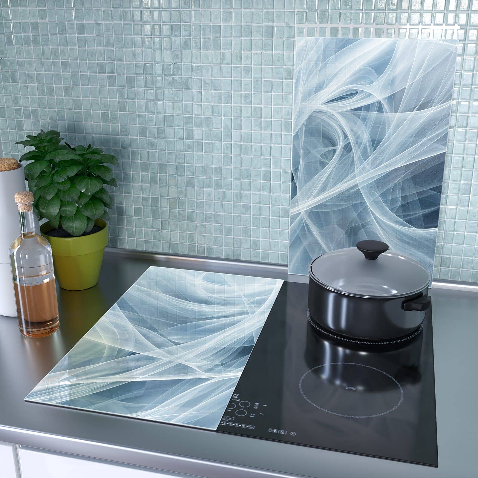 2-teilige Herdabdeckplatte aus Glas mit Transparente Schleier-Motiv als Spritzschutz hinter dem Kochfeld