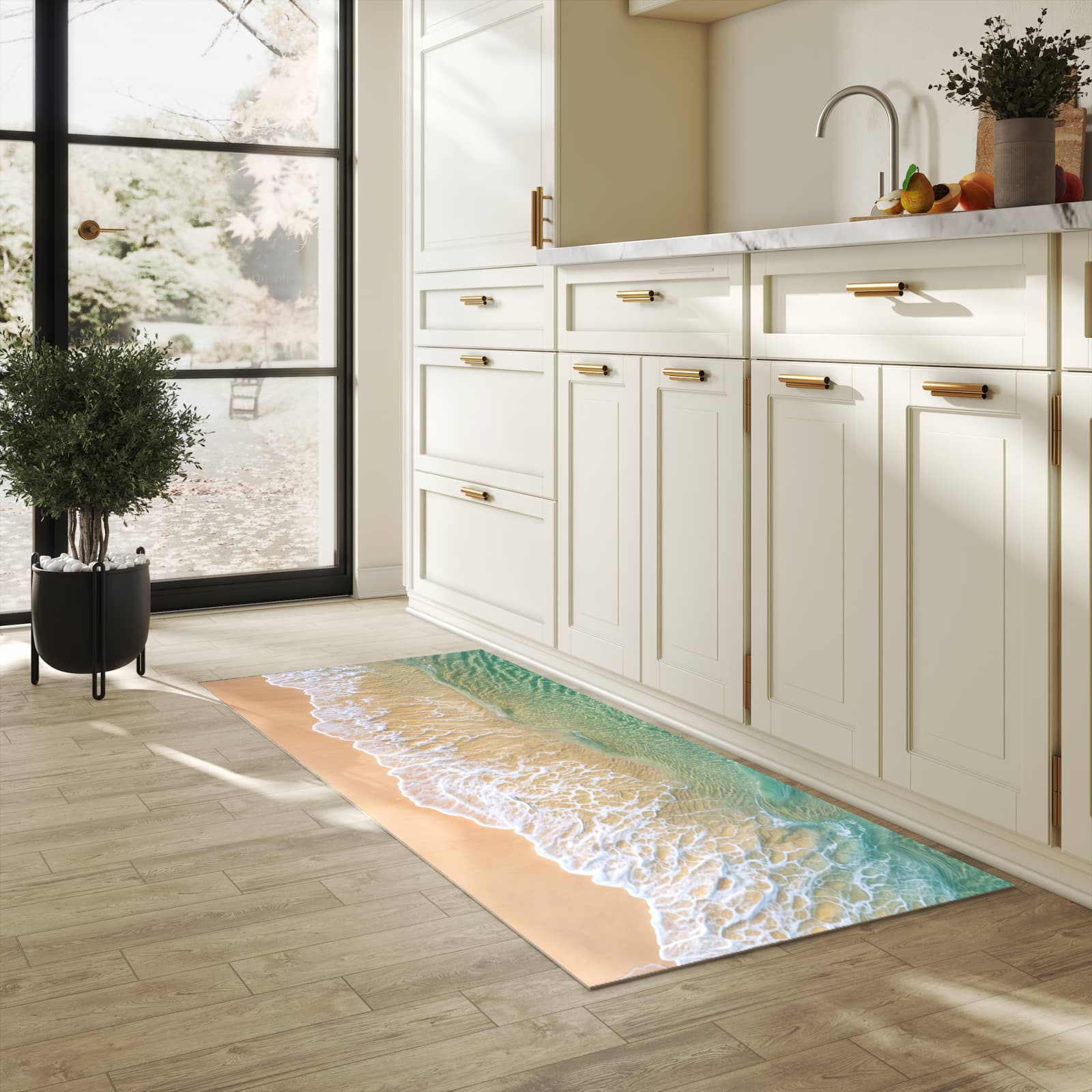 Geruchsneutraler Küchenläufer nach Maß mit Motiv Strandwellen in heller Küche