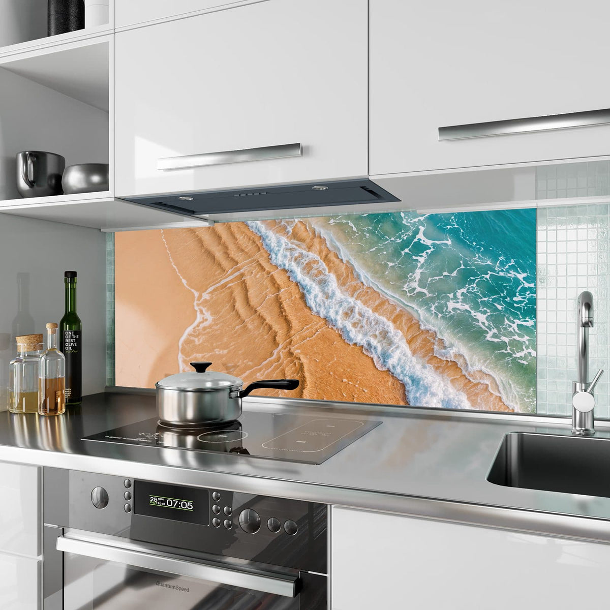 Küchenrückwand aus Glas Sandrippen am Ufer im Hochformat als Spritzschutz hinter dem Kochfeld, über dem Fliesenspiegel montiert