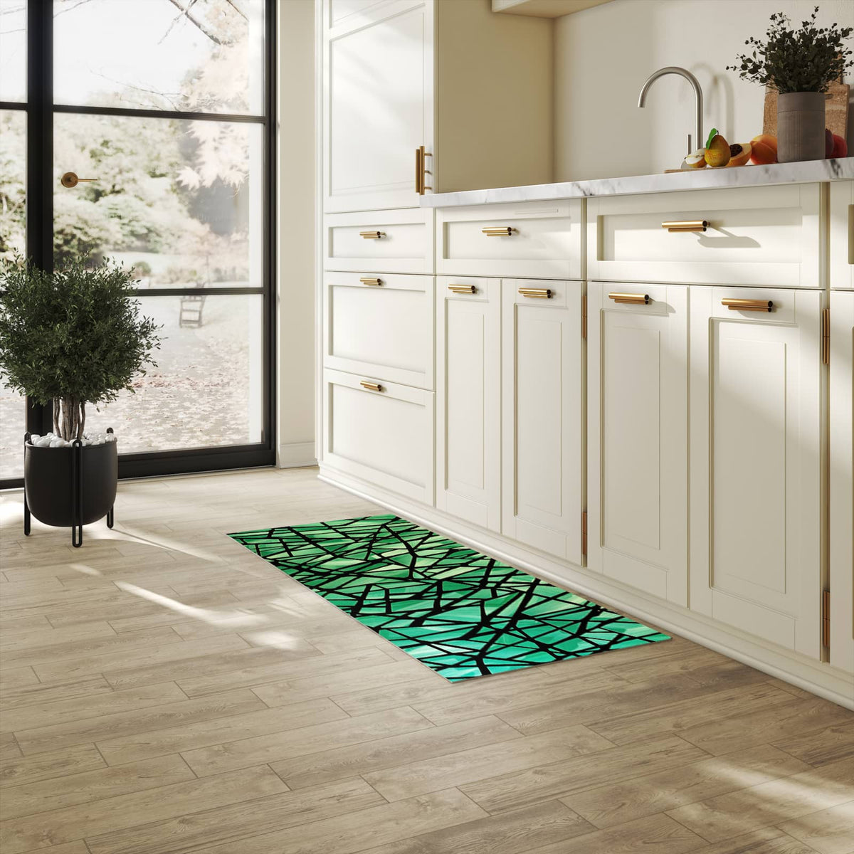 Farbbeständiger Küchenteppich mit Motiv Geometrisches Glasmuster in heller Küche