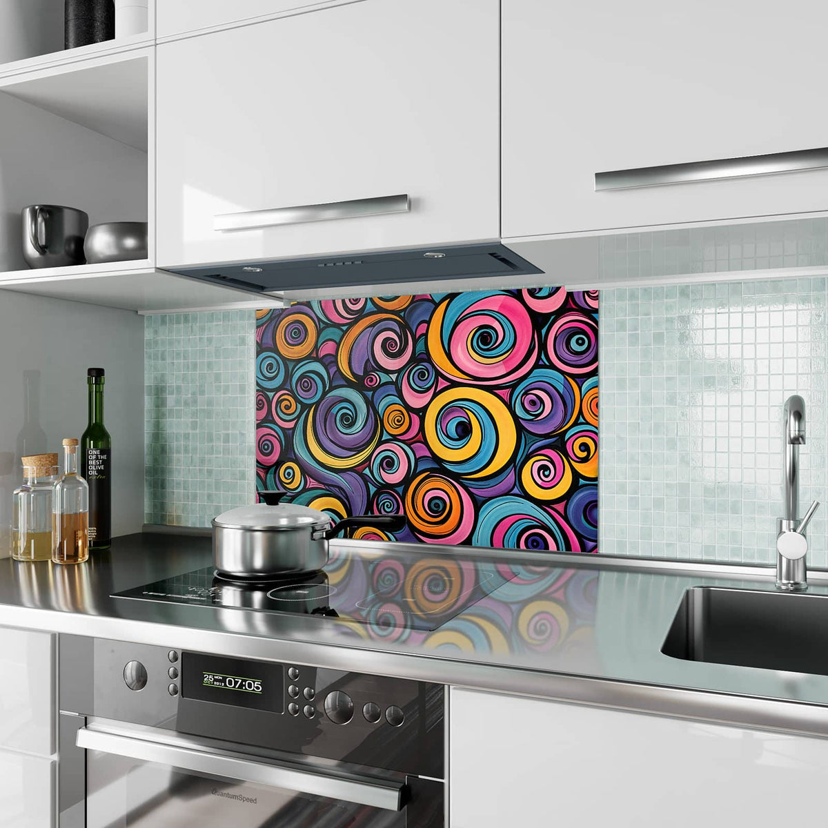 Küchenrückwand aus Glas Farbige Spiralen im Hochformat als Spritzschutz hinter dem Kochfeld, über dem Fliesenspiegel montiert