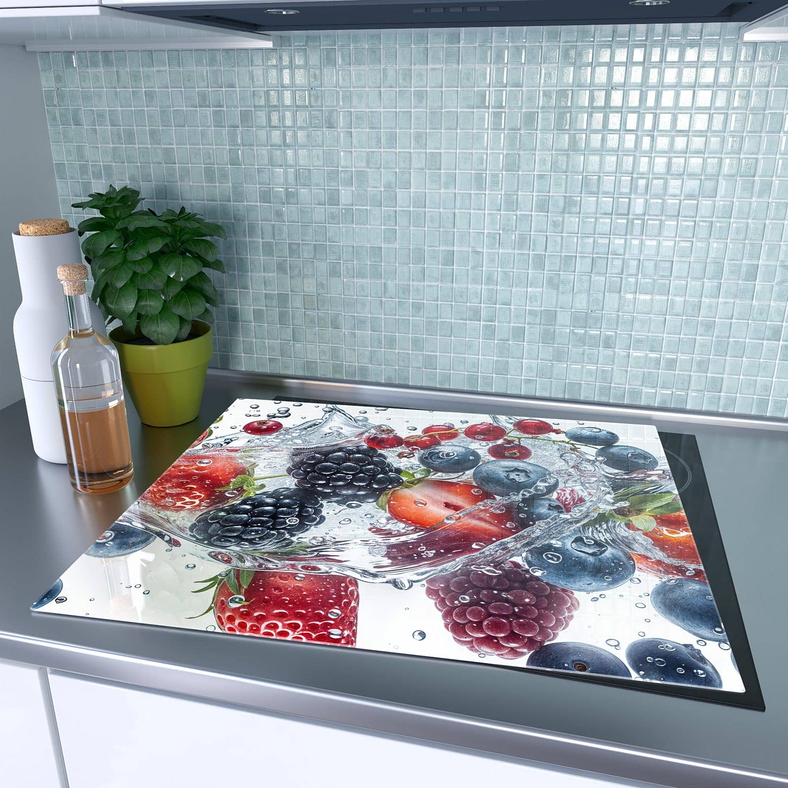 1-teilige Herdabdeckung mit Beeren im Wasser-Motiv auf dem Ceranfeld