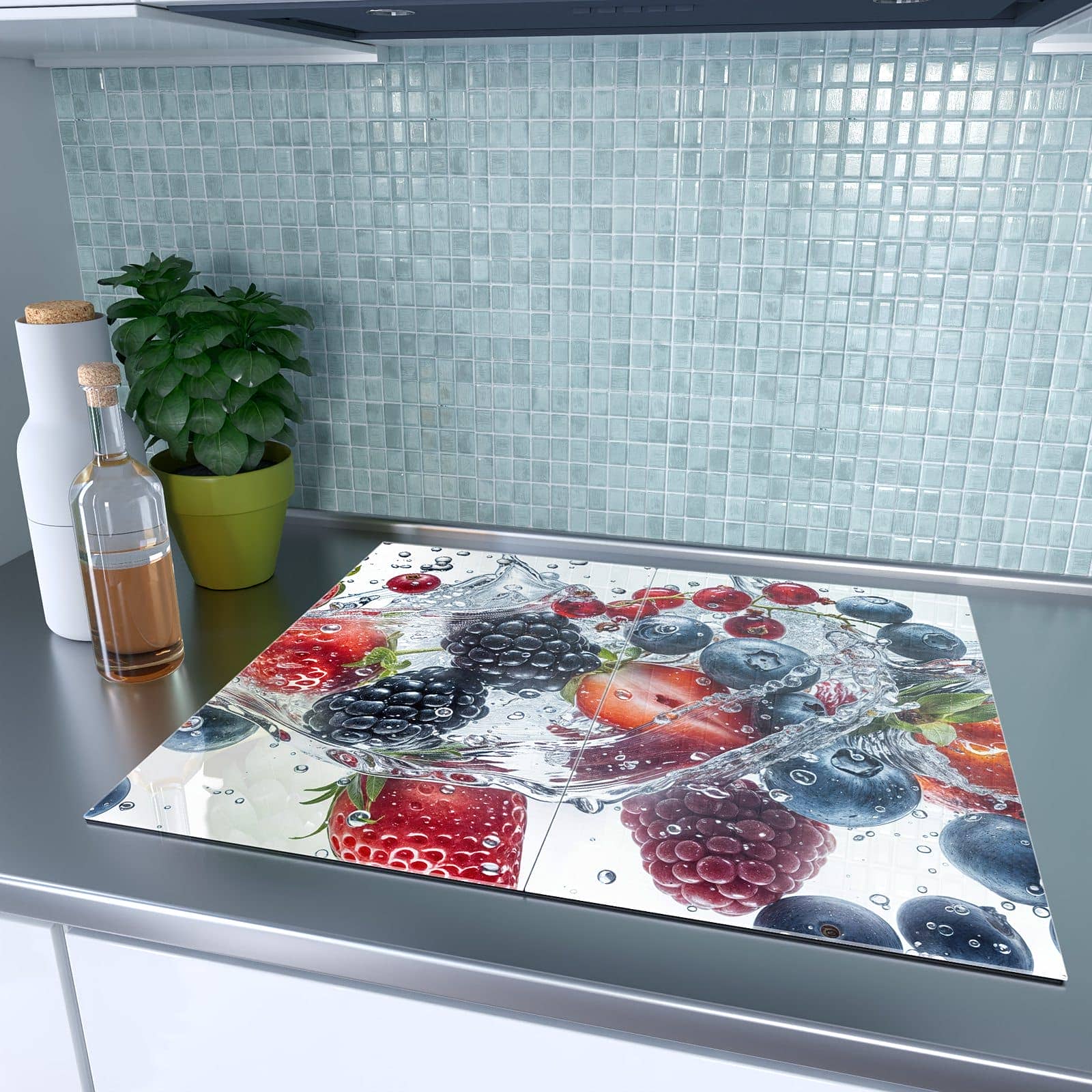 2-teilige Herdabdeckung mit Beeren im Wasser-Motiv auf dem Ceranfeld